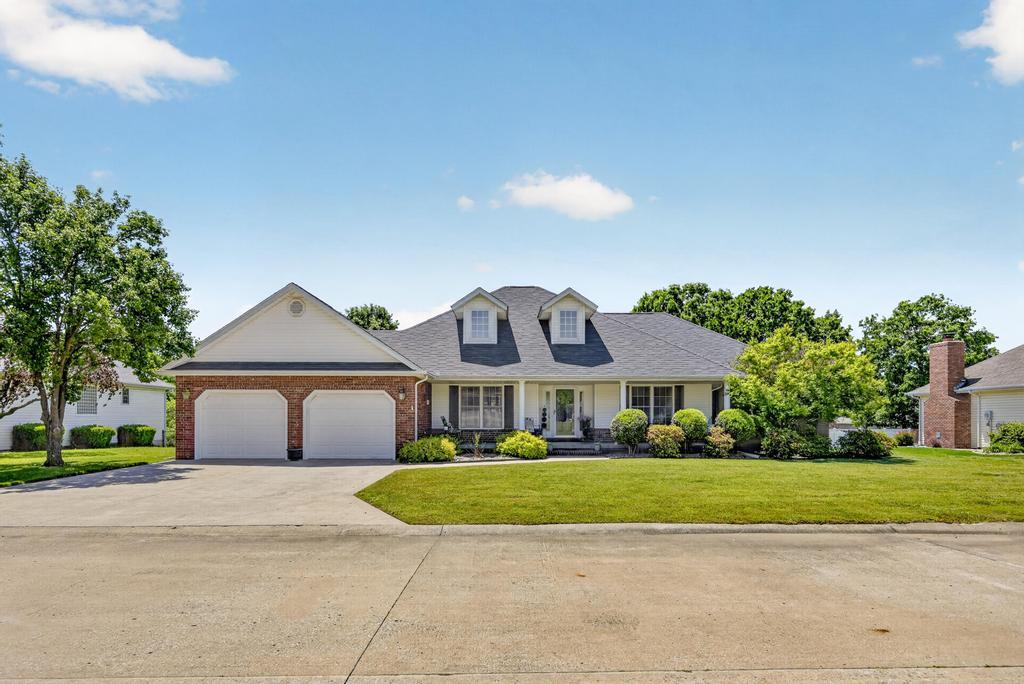 132 Black Oak Drive Property Photo 1