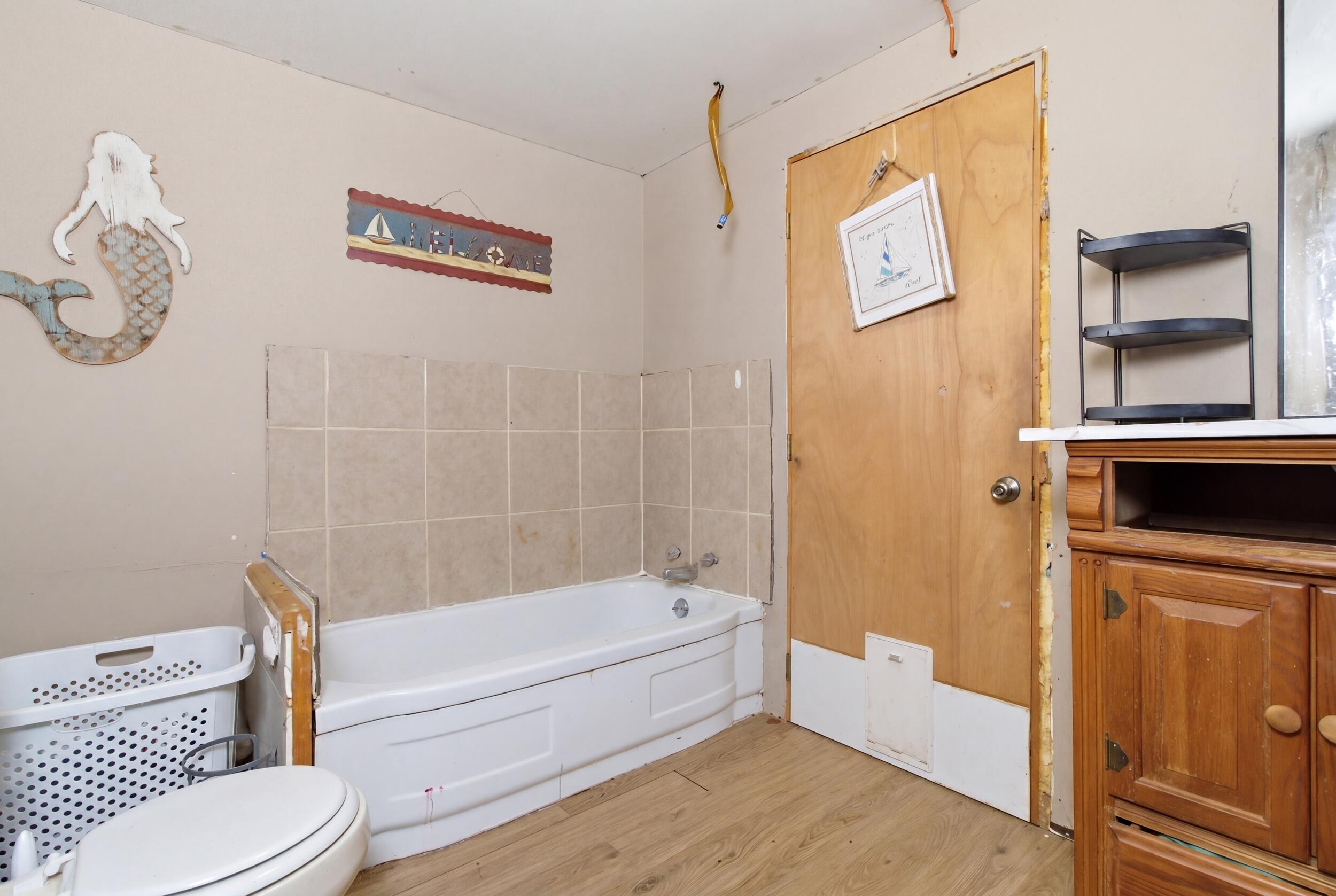 738 Dooley Street Property Photo 12