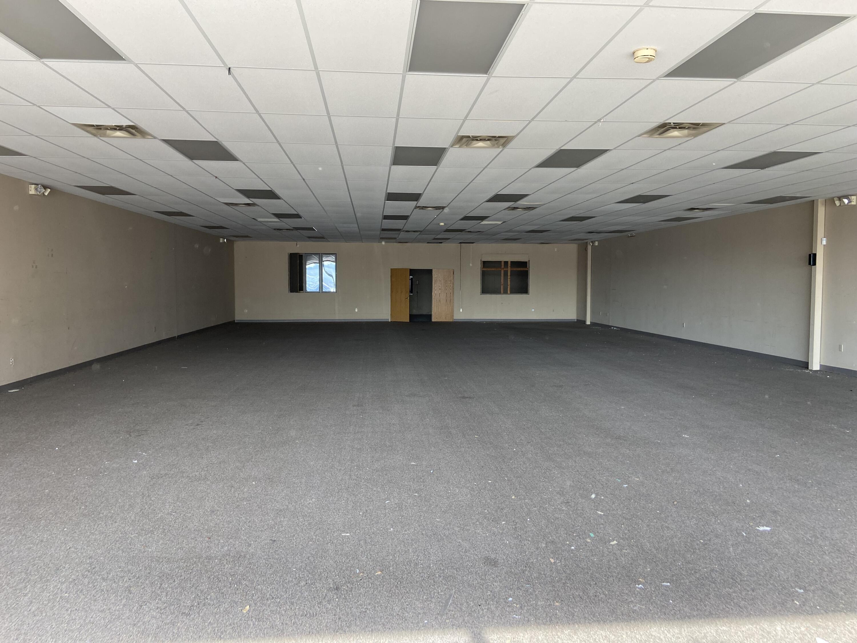 122 West George E Phelps Boulevard Property Photo 4