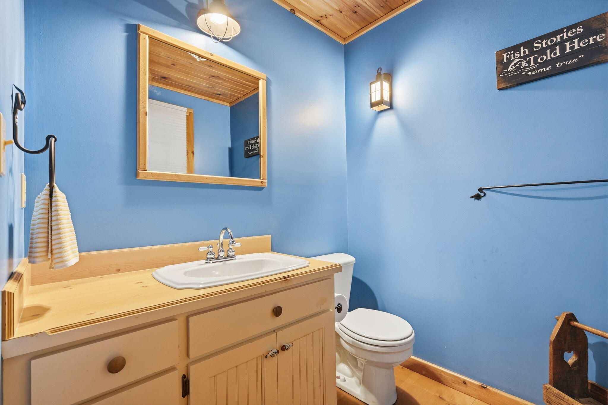 236 Crooked Lane Property Photo 18