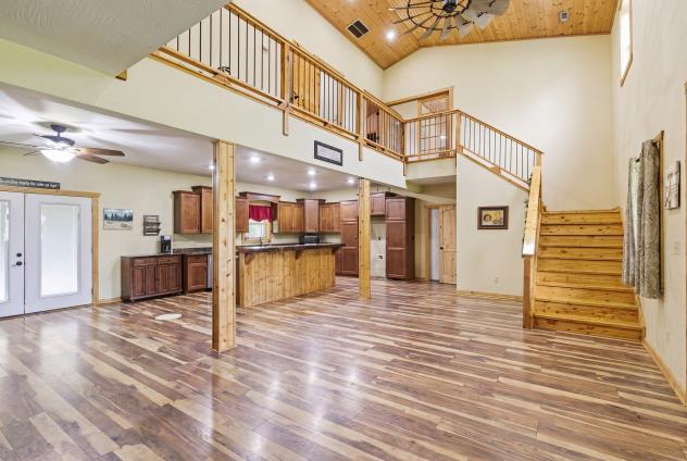 2104 State Highway F Property Photo 4