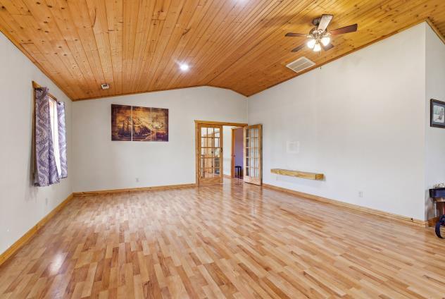2104 State Highway F Property Photo 15