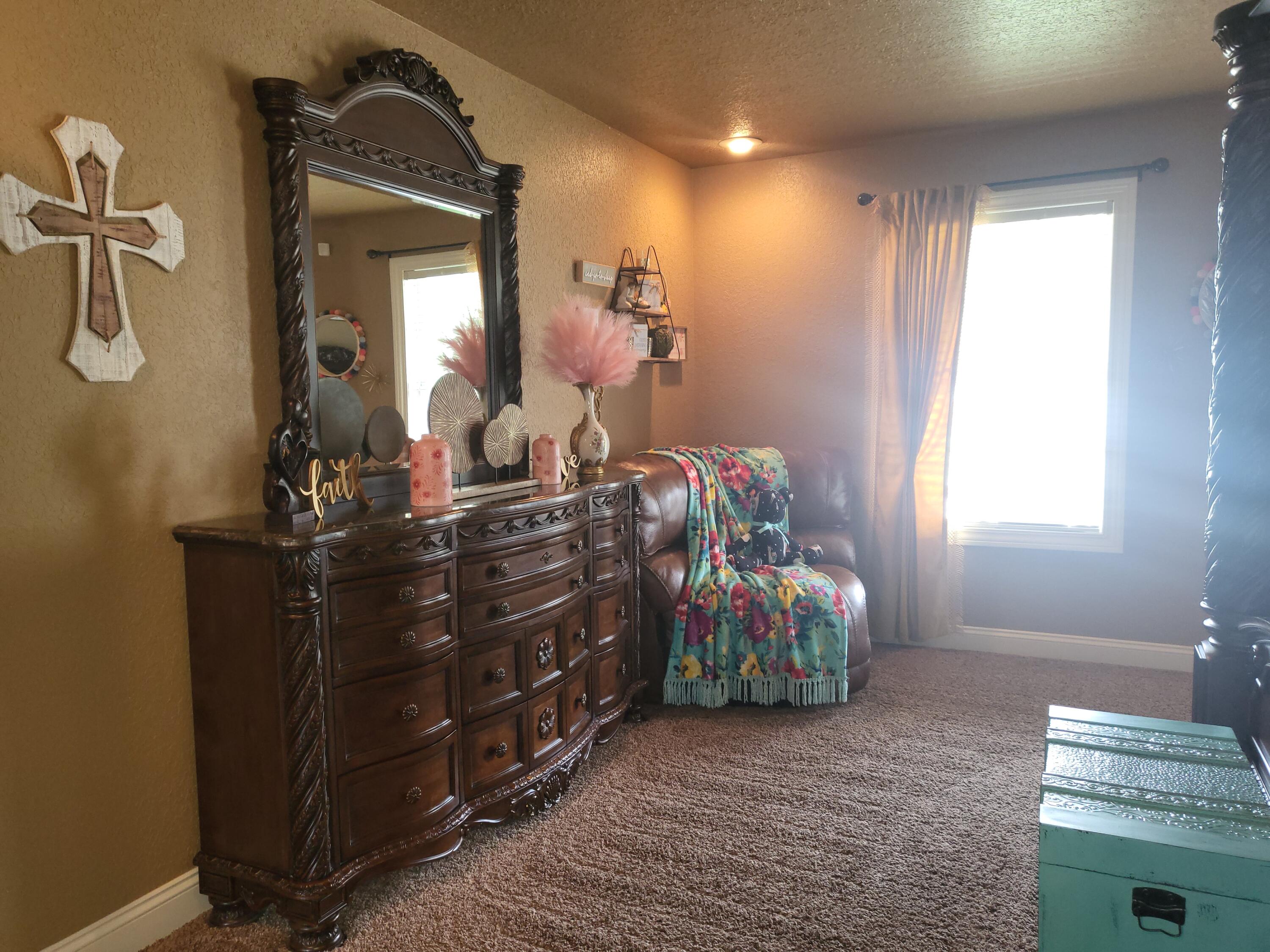 408 Honeysuckle Lane Property Photo 24