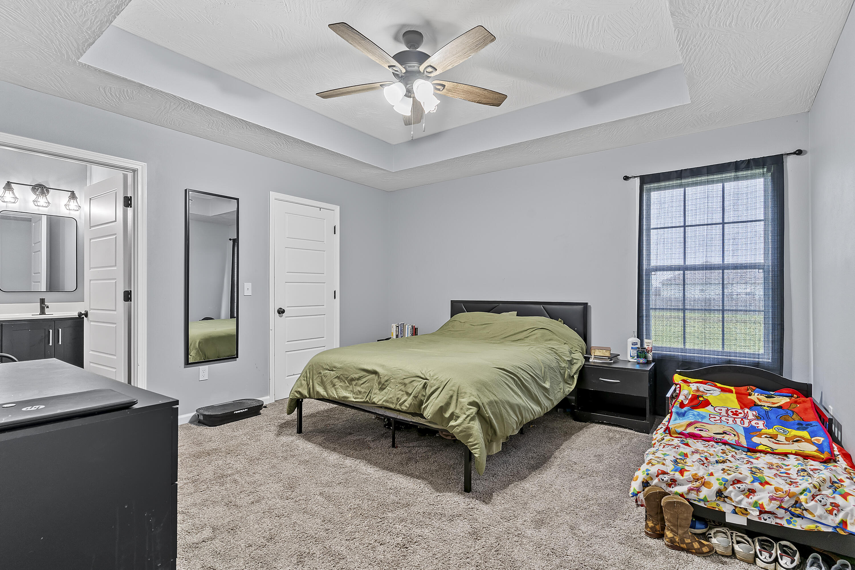 233 North Karen Circle Property Photo 18