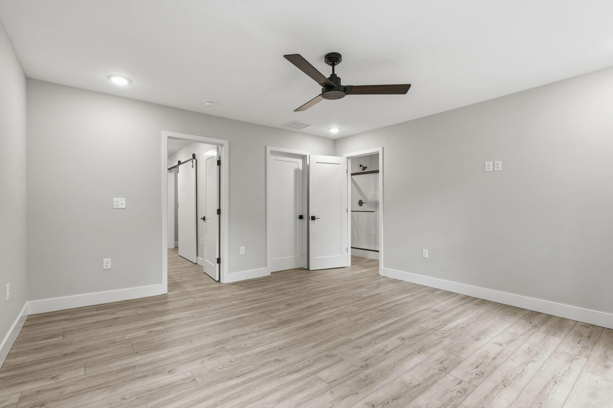 2175 West Parkview Avenue Property Photo 24