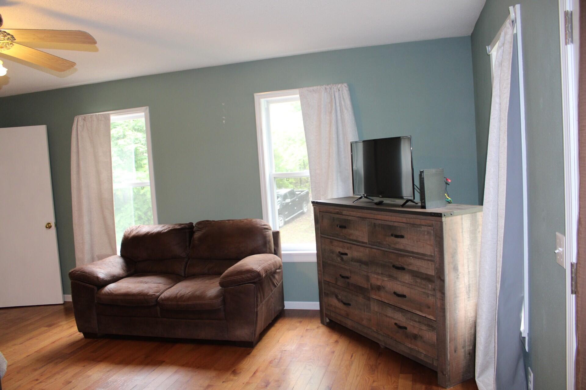 10058 County Road 8590 Property Photo 7