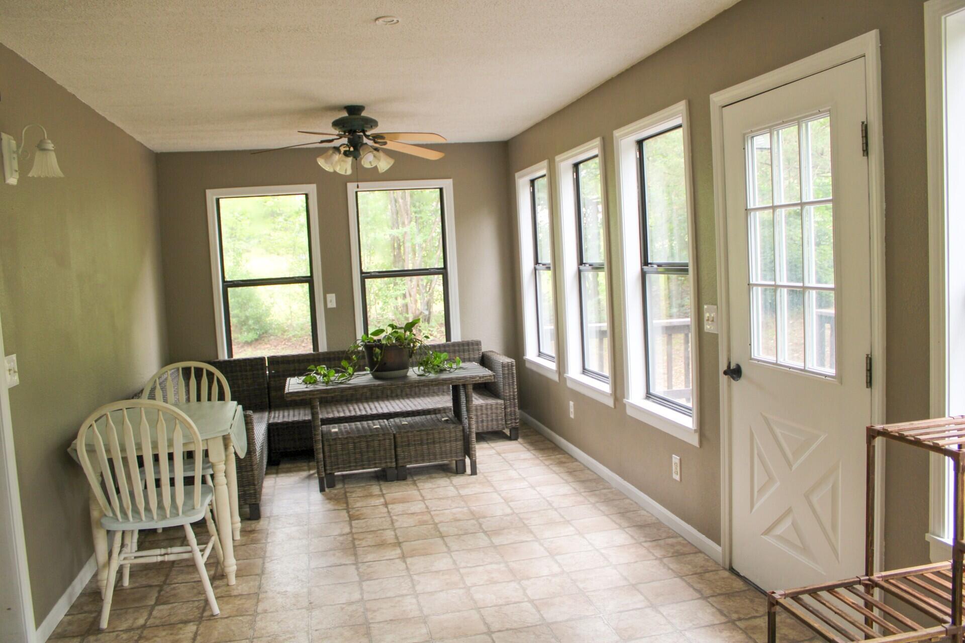 10058 County Road 8590 Property Photo 9