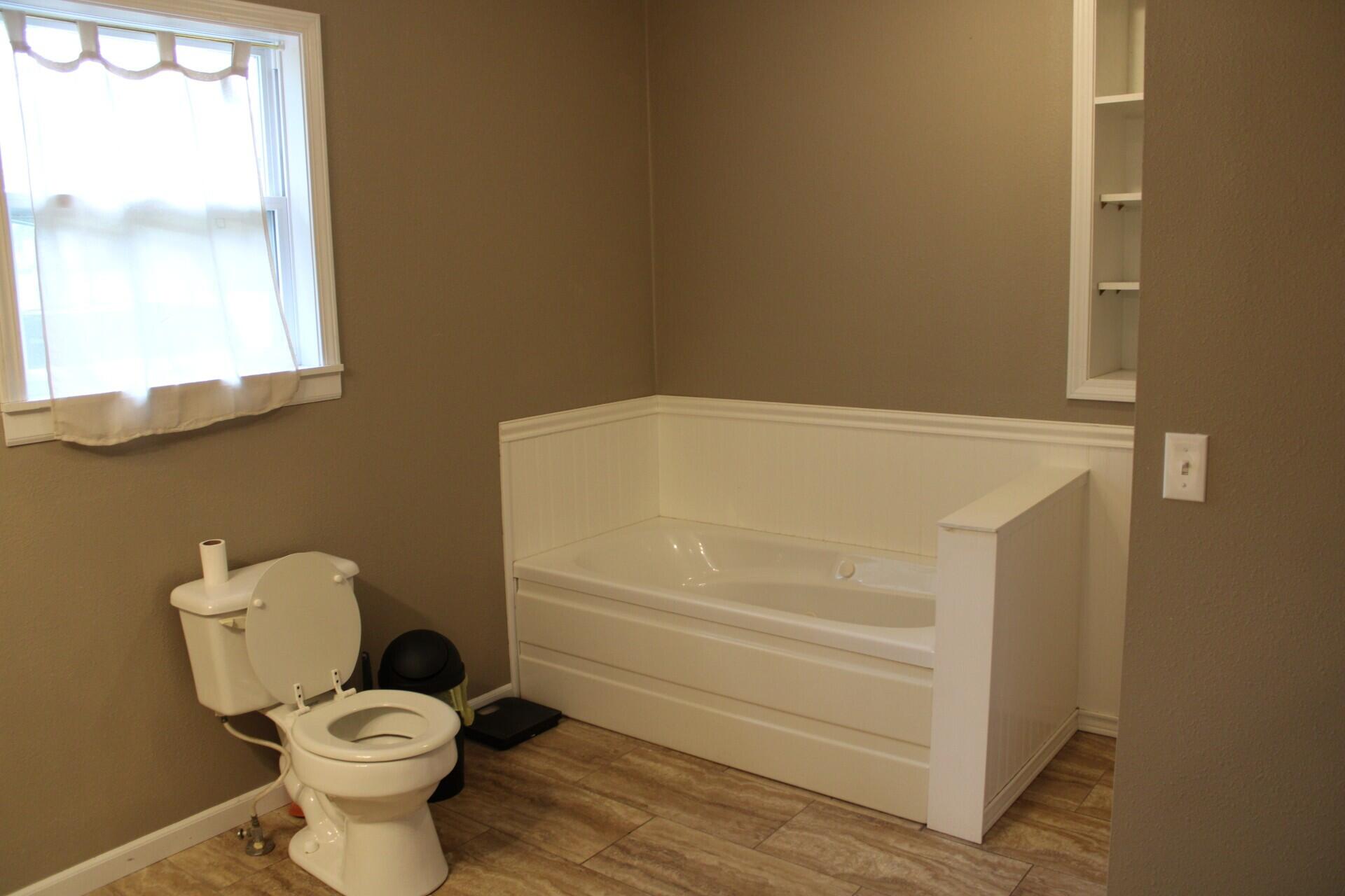 10058 County Road 8590 Property Photo 15