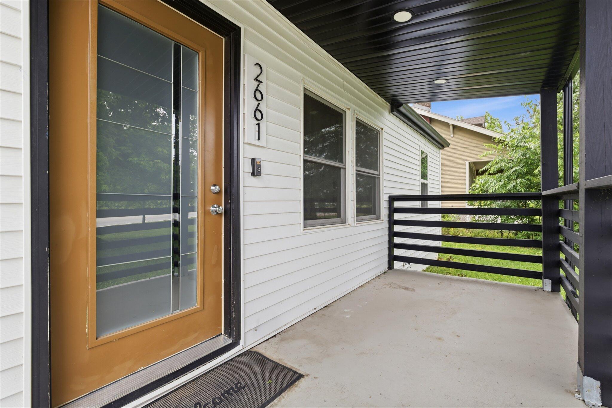 2661 East Division Street Property Photo 24