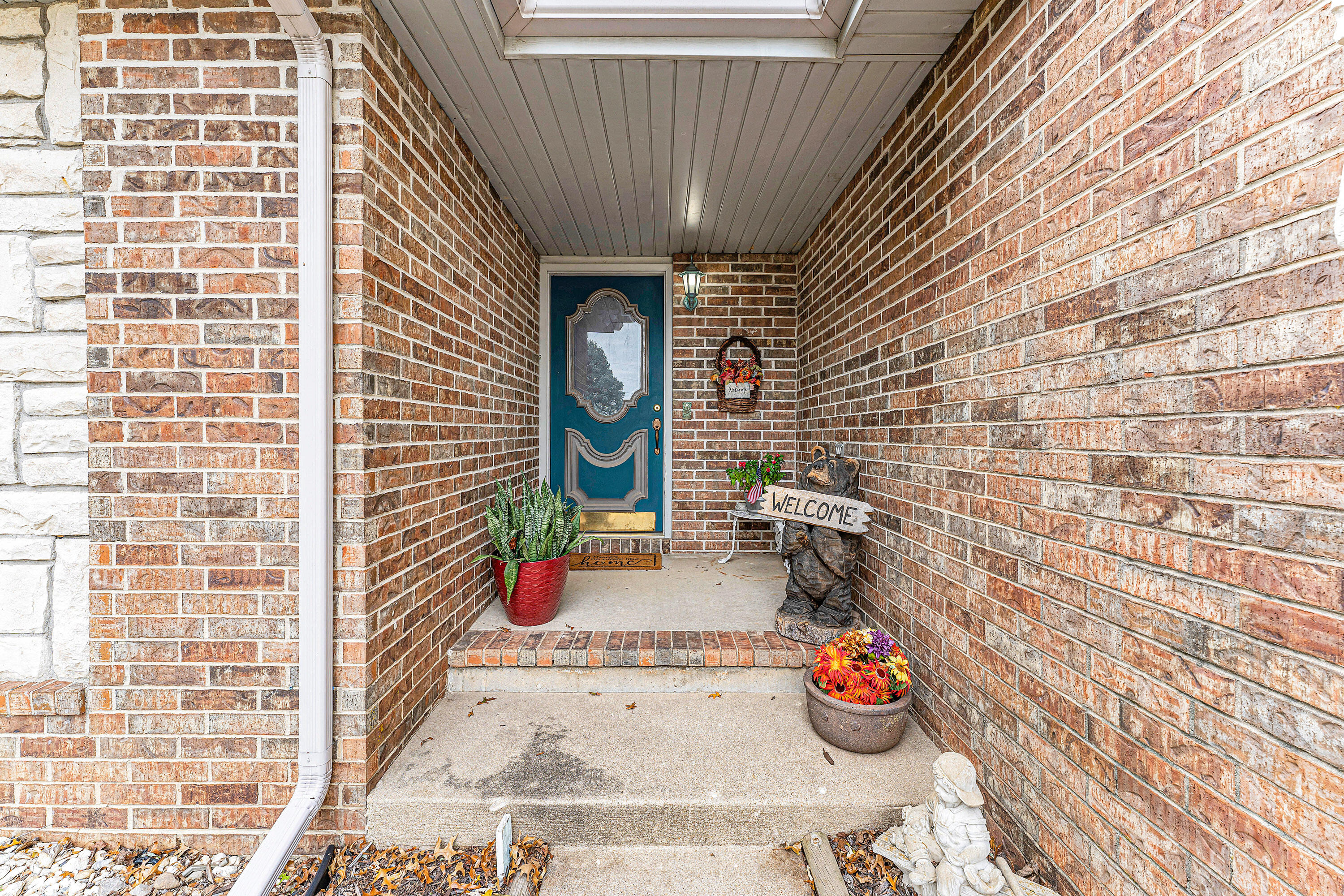 201 Little Road Property Photo 9