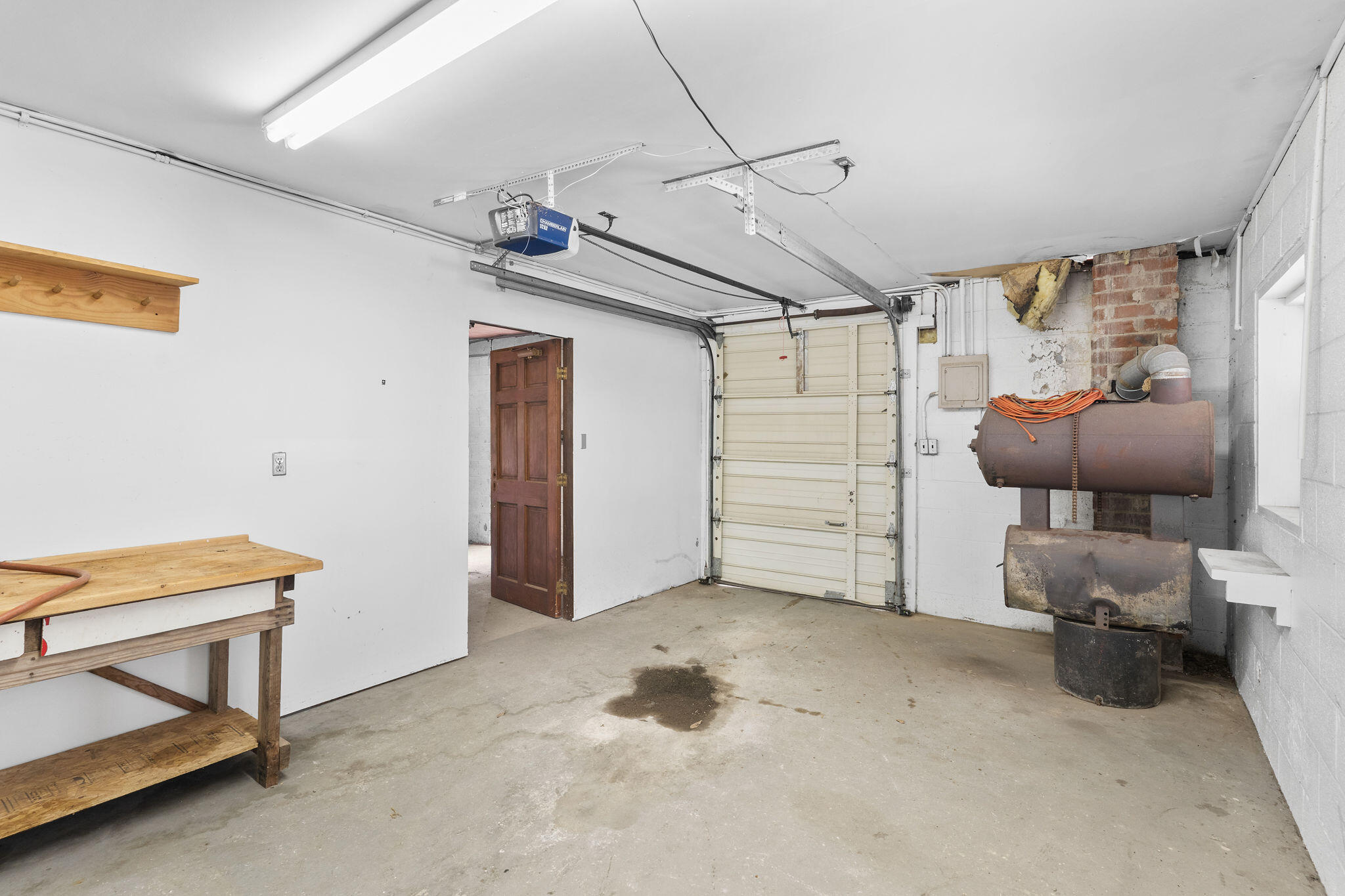 21643 Lawrence 1040 Property Photo 20