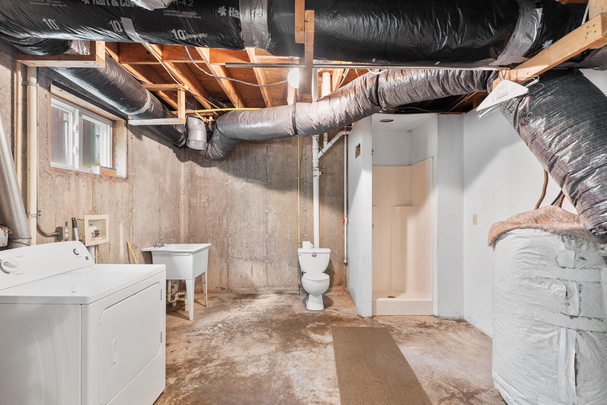21643 Lawrence 1040 Property Photo 57
