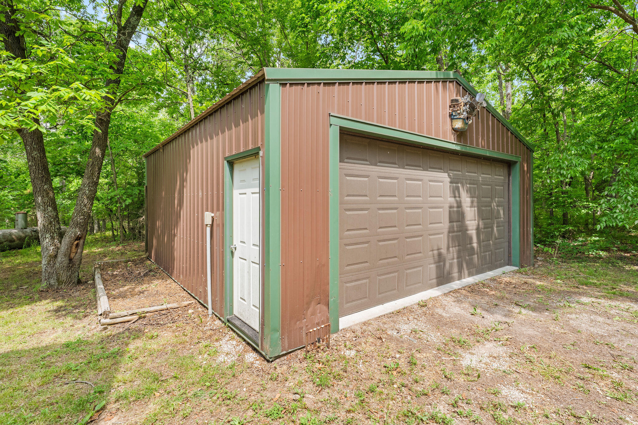 21643 Lawrence 1040 Property Photo 58