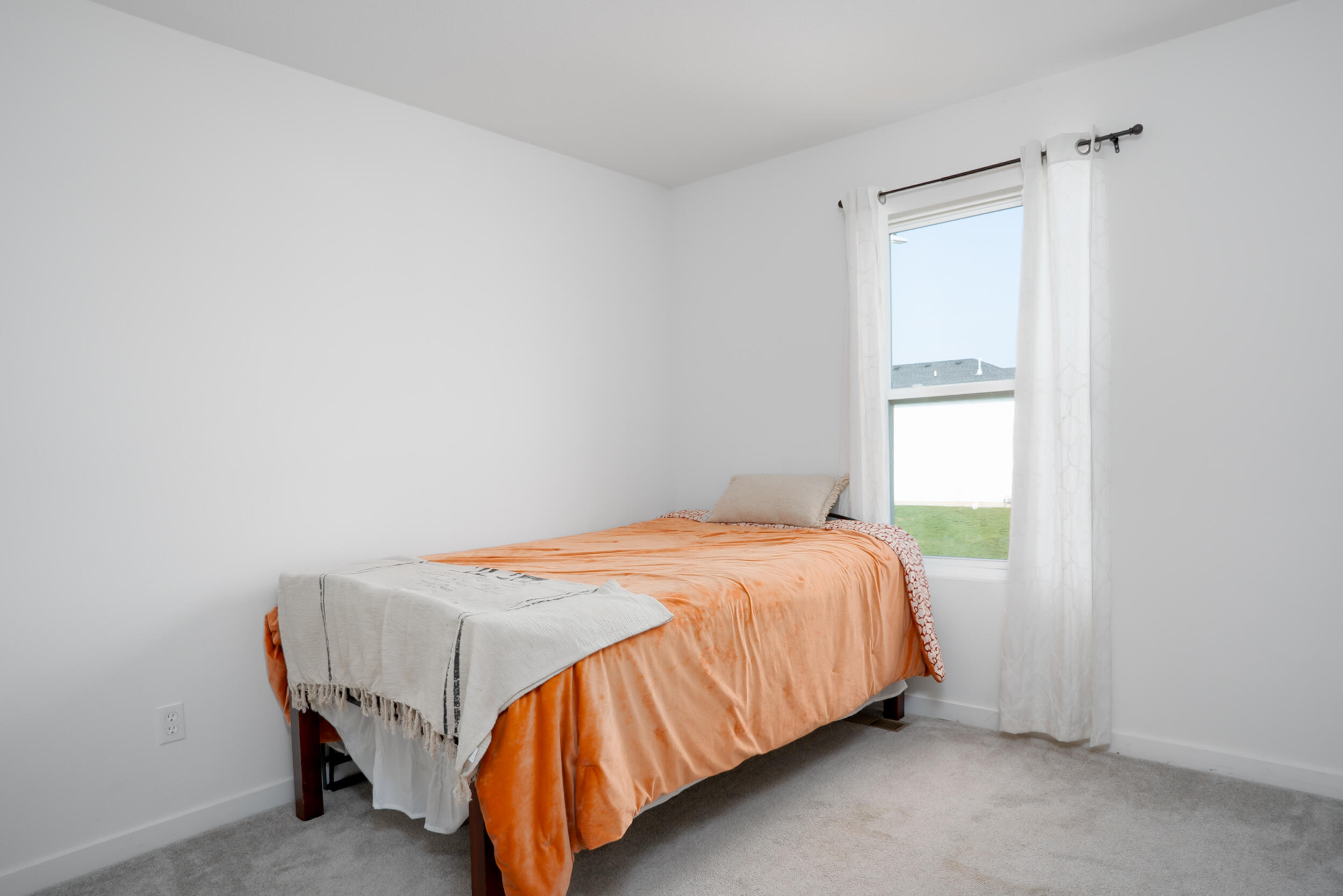 301 Great Plains Street Property Photo 27