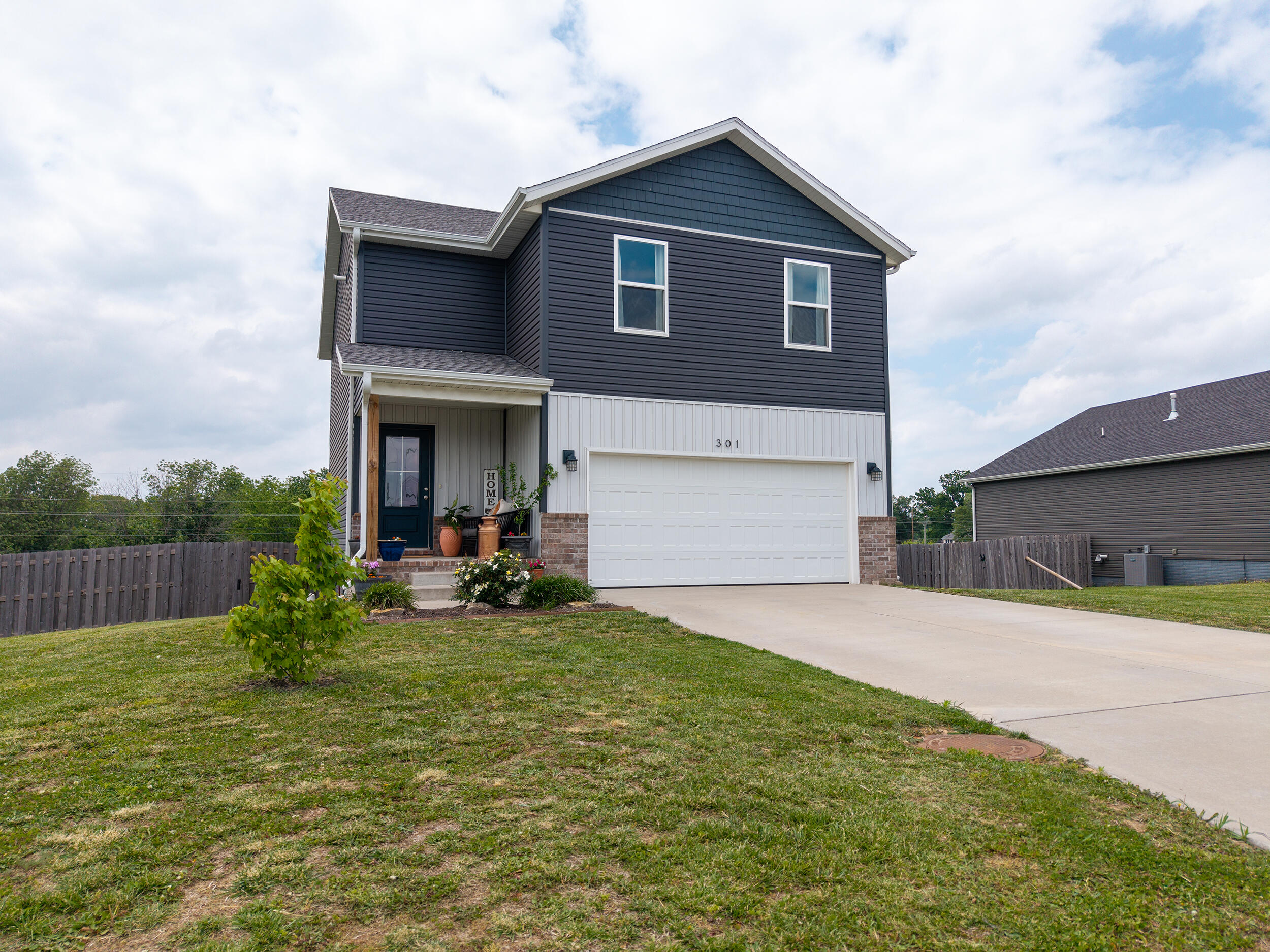 301 Great Plains Street Property Photo 42