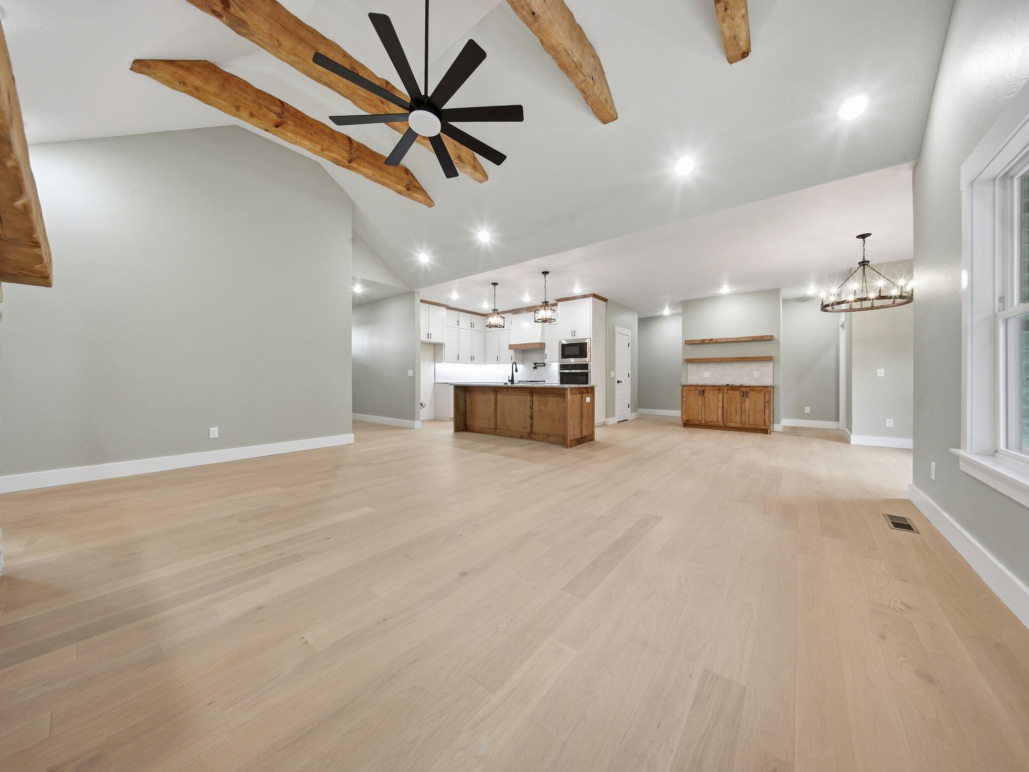 5300 North Seacrest Drive Property Photo 10