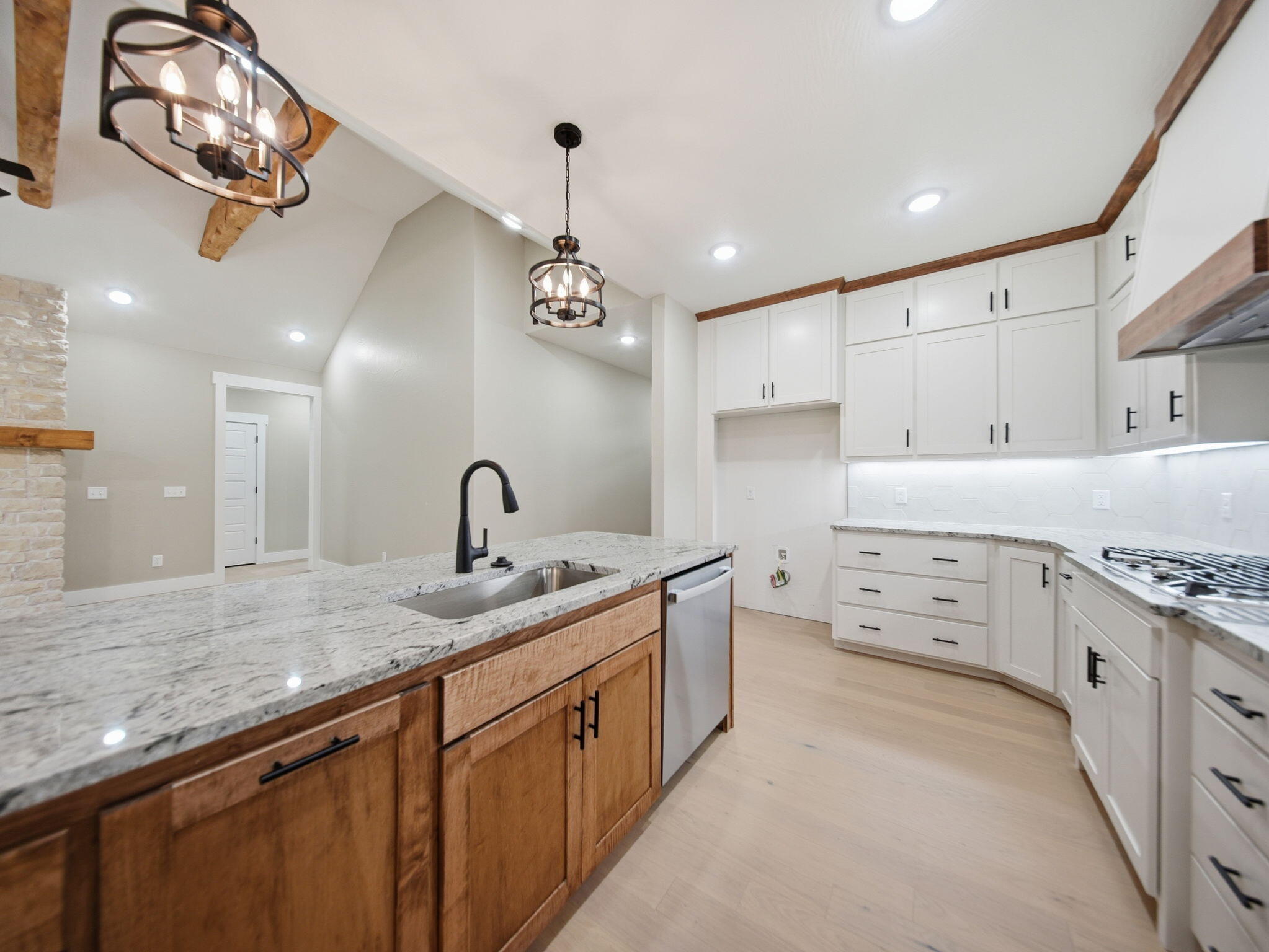 5300 North Seacrest Drive Property Photo 16