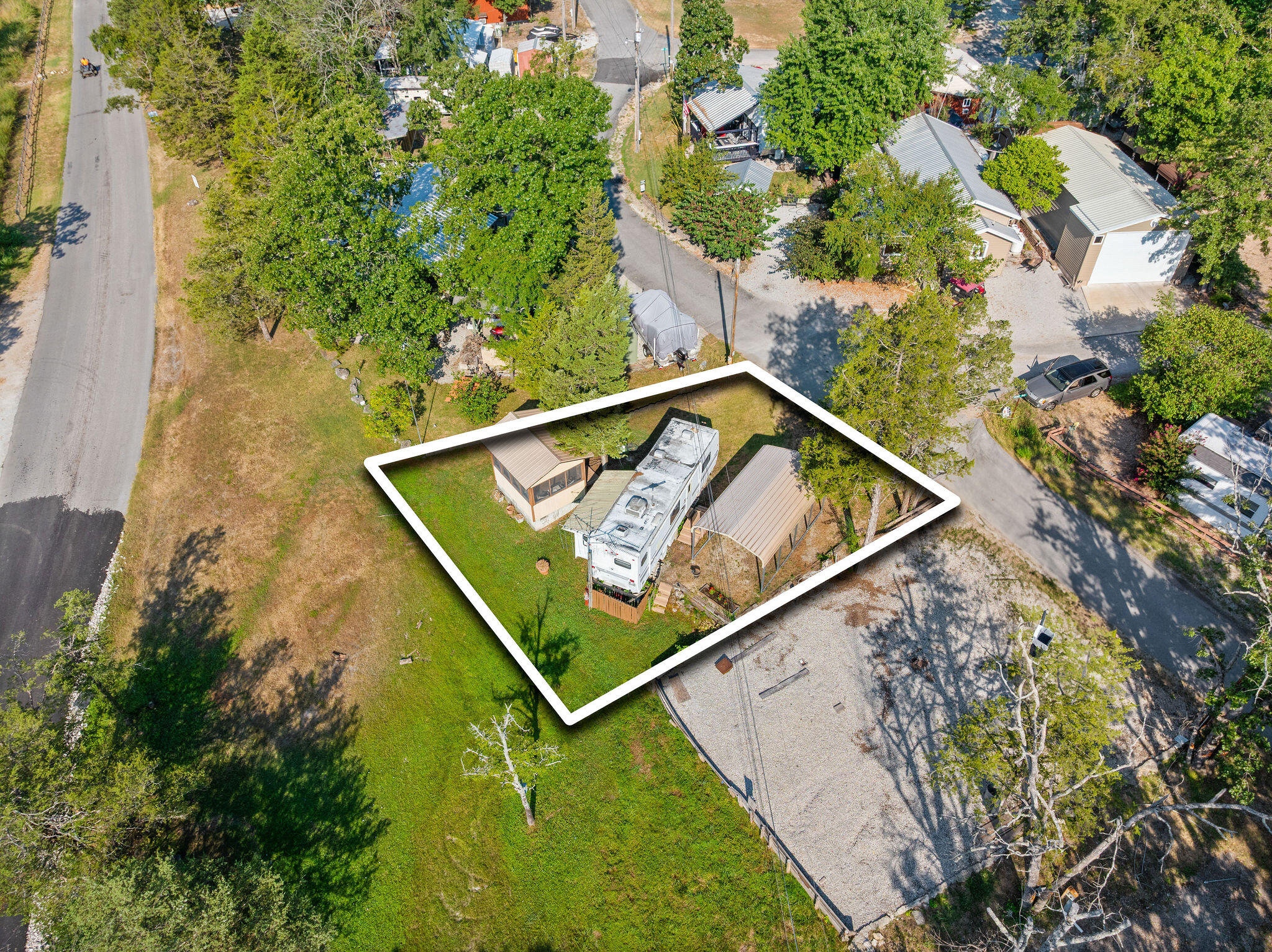 526 Jellystone Avenue Property Photo 3