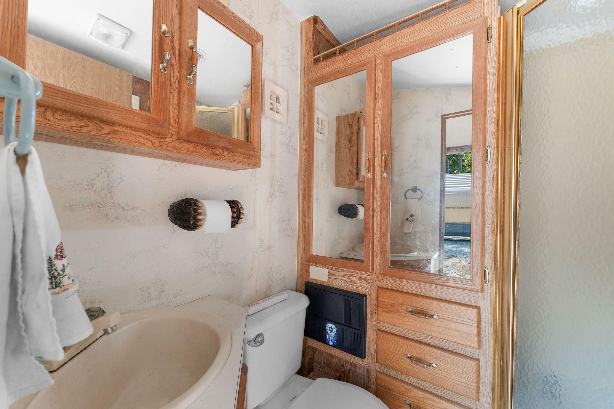 526 Jellystone Avenue Property Photo 10