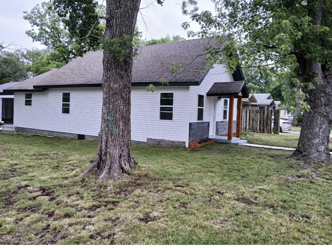 624 Patterson Street Property Photo 2