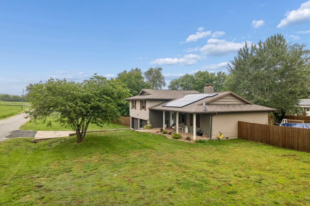 7 Sherwood Trail Property Photo 2