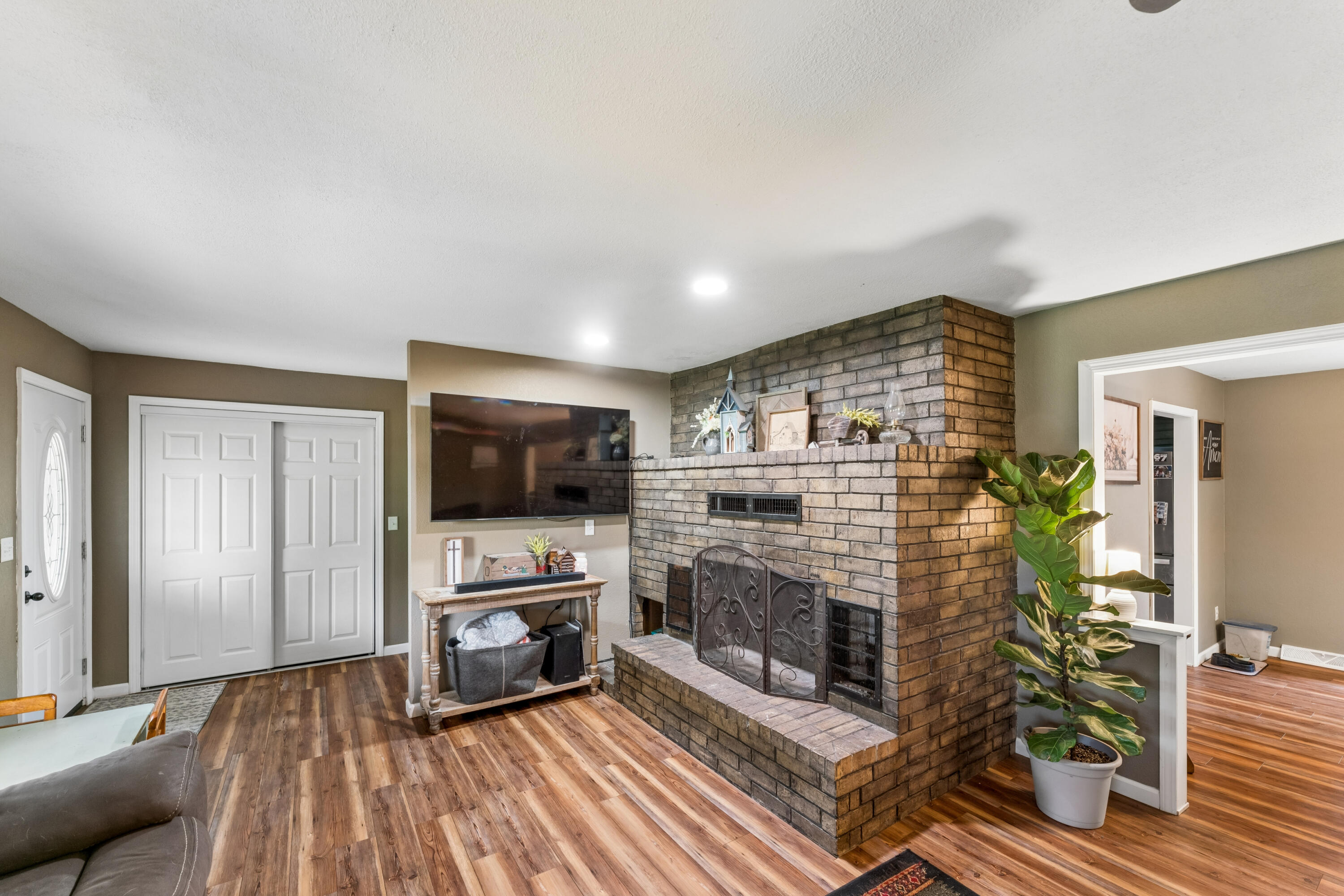 7 Sherwood Trail Property Photo 8