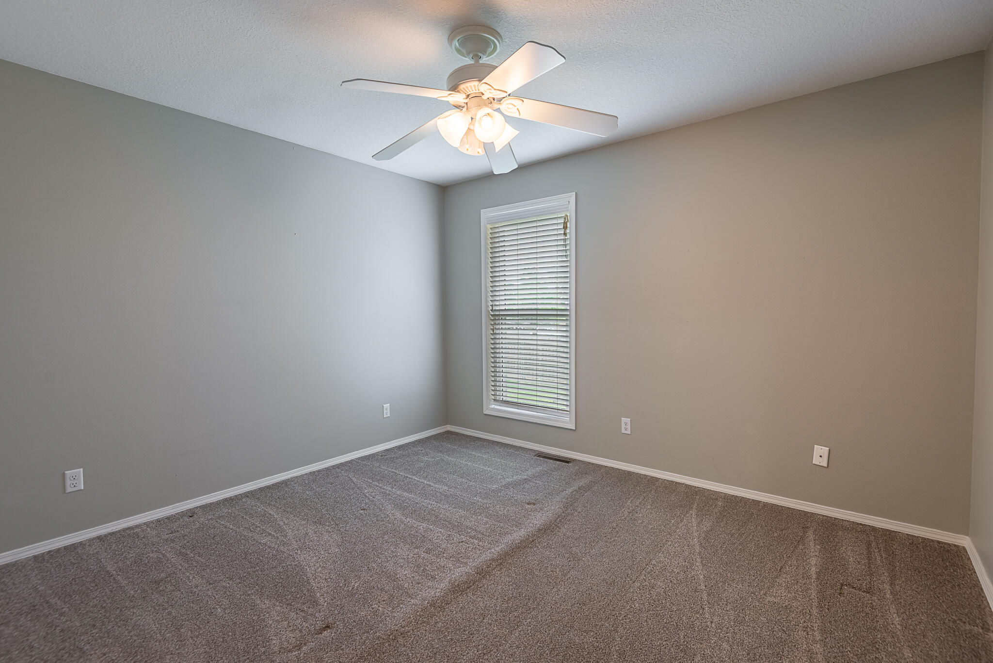 159 Lancashire Drive Property Photo 30
