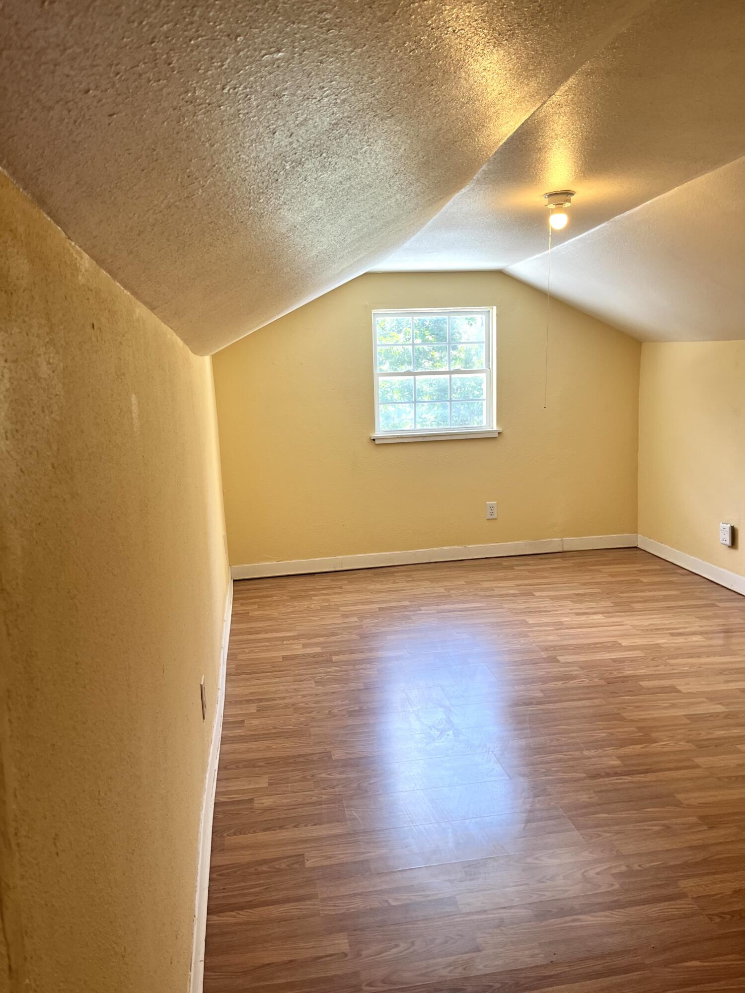 199 School Street Property Photo 16