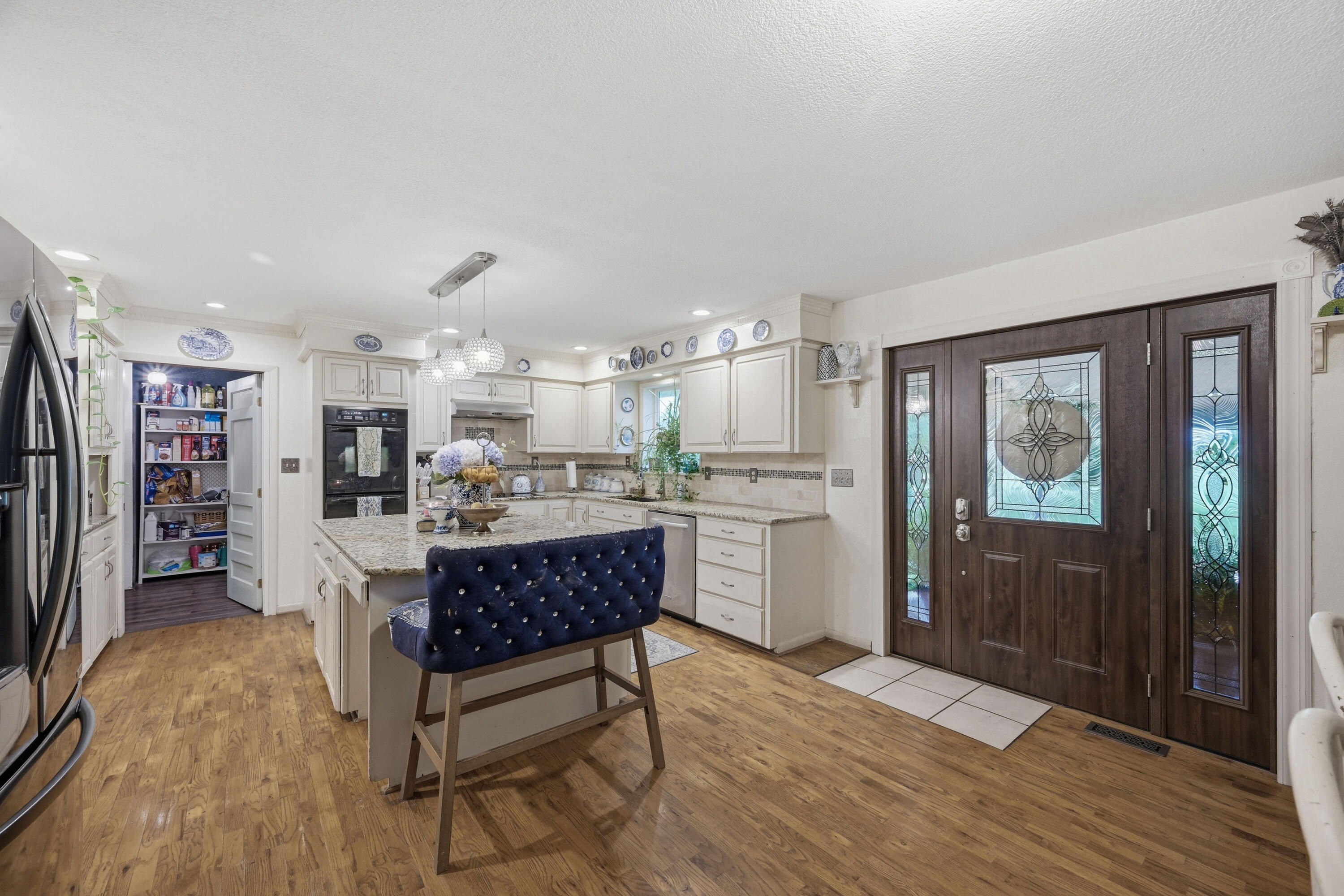 19082 Norway Road Property Photo 7