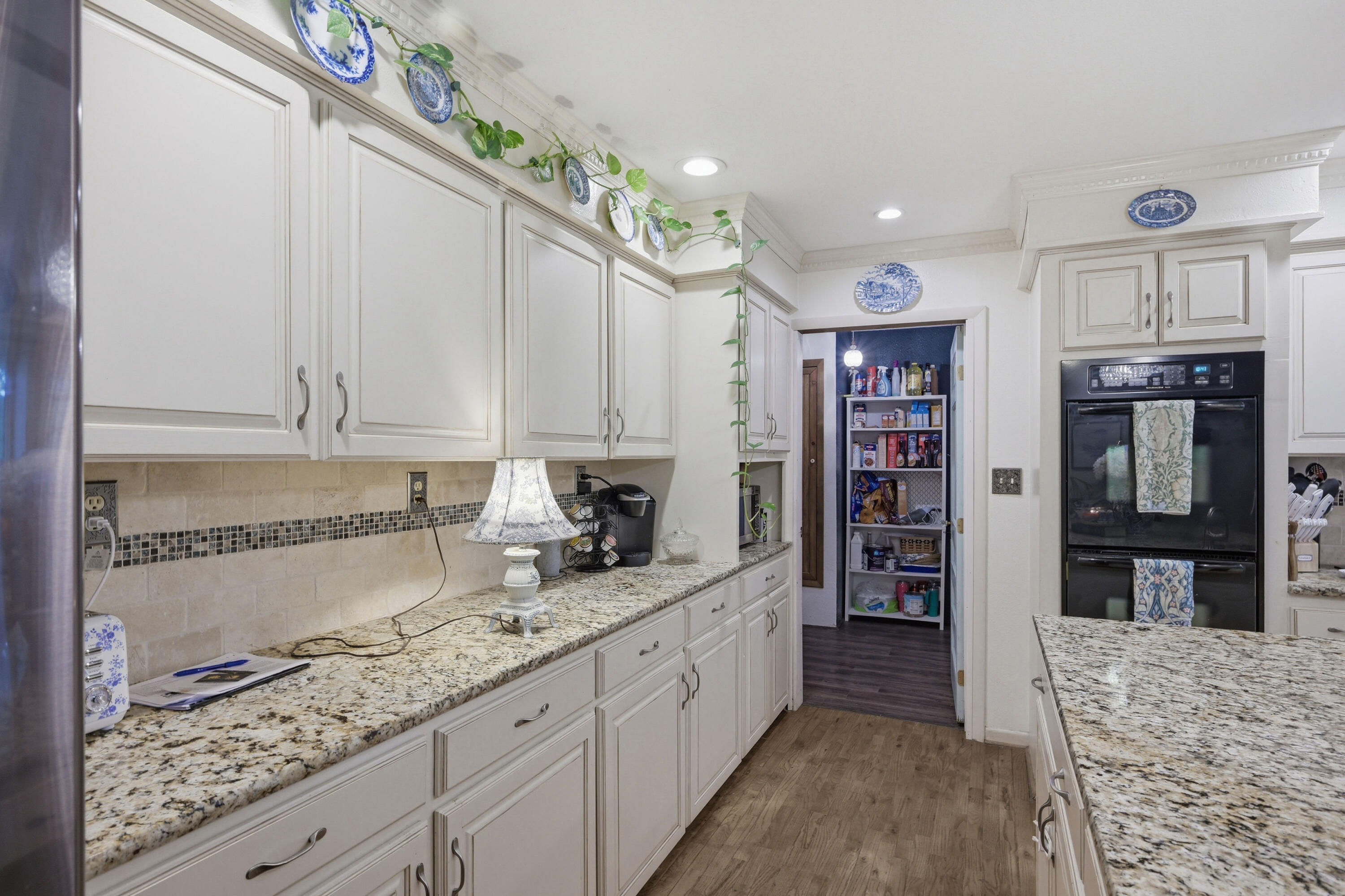 19082 Norway Road Property Photo 11