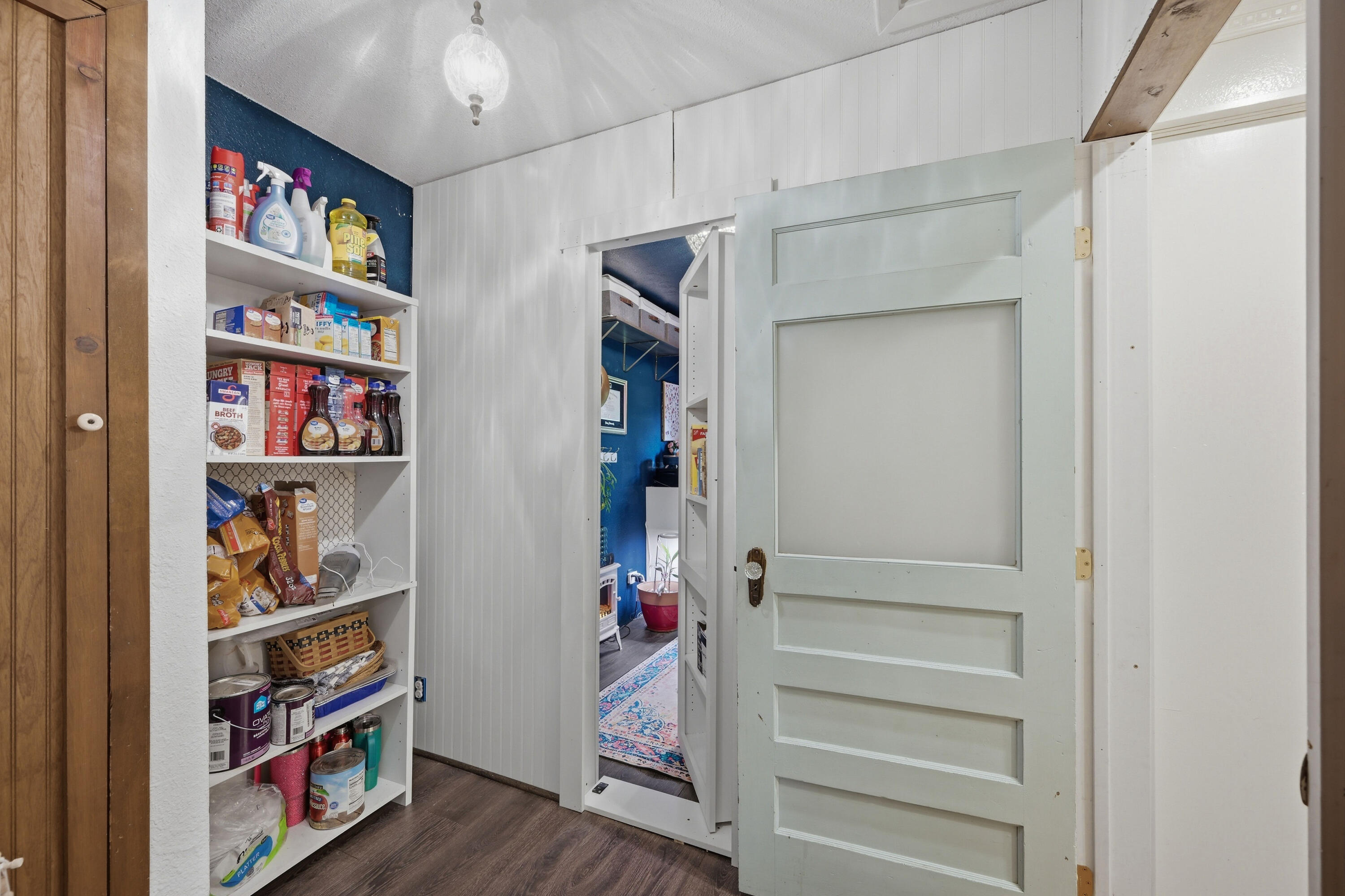 19082 Norway Road Property Photo 12