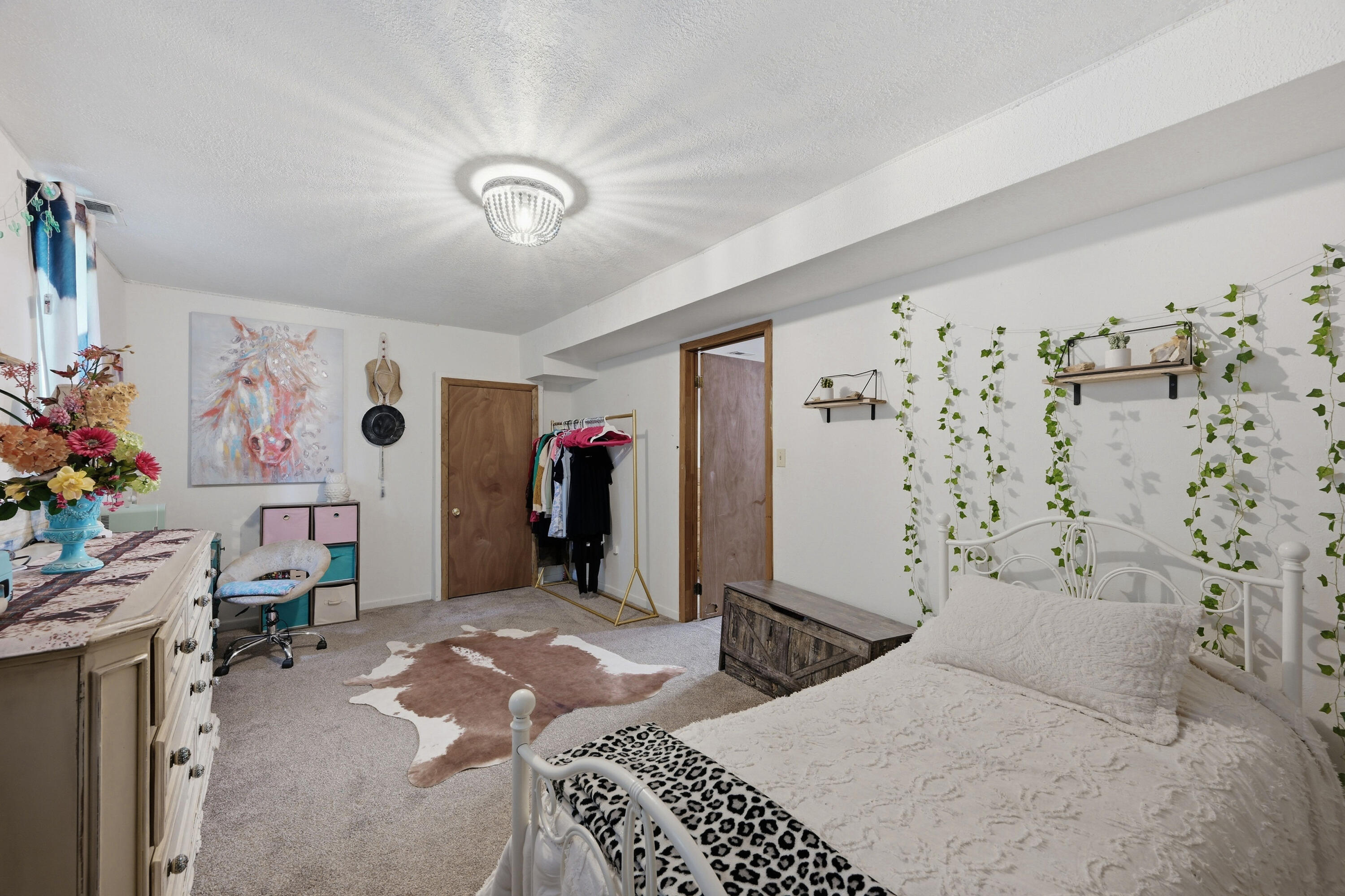 19082 Norway Road Property Photo 33