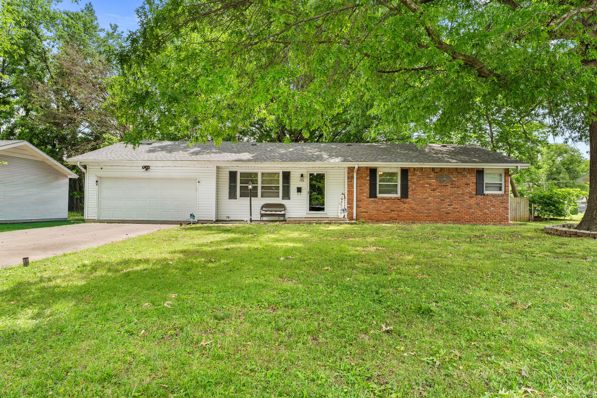 730 West Sylvania Street Property Photo 2