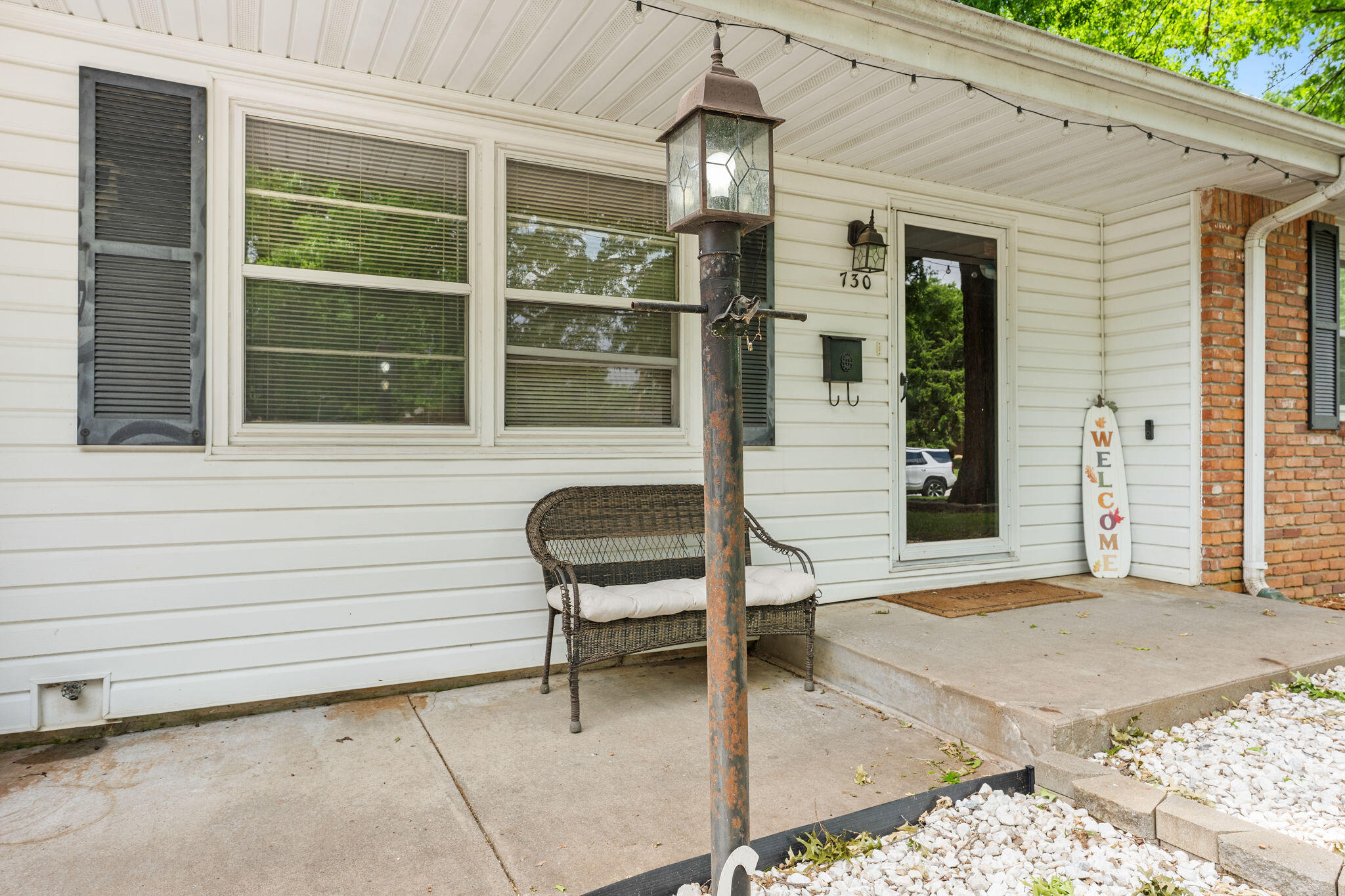 730 West Sylvania Street Property Photo 5