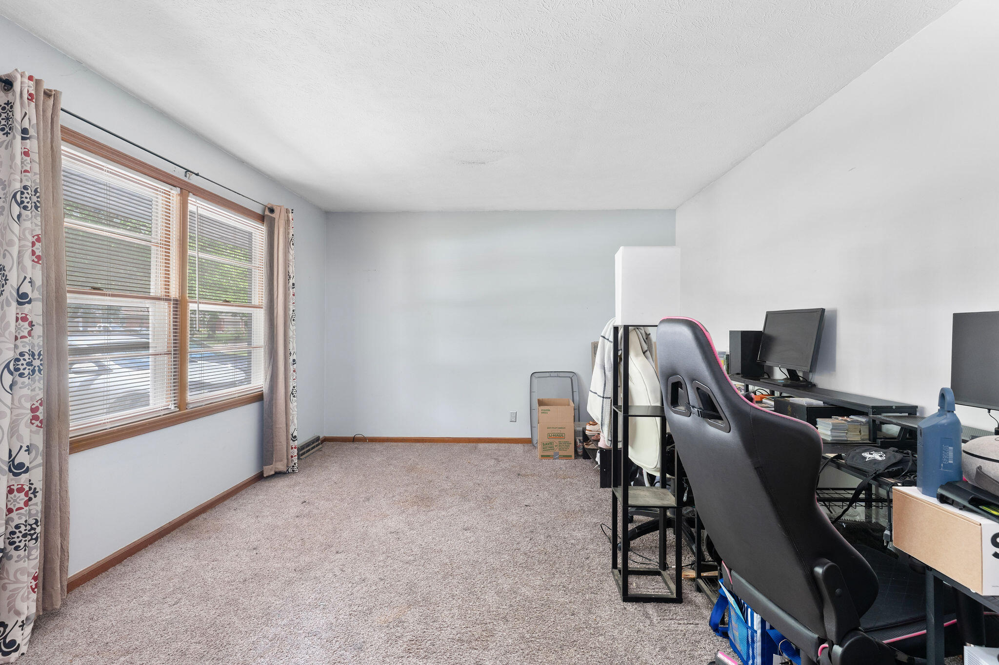 730 West Sylvania Street Property Photo 18