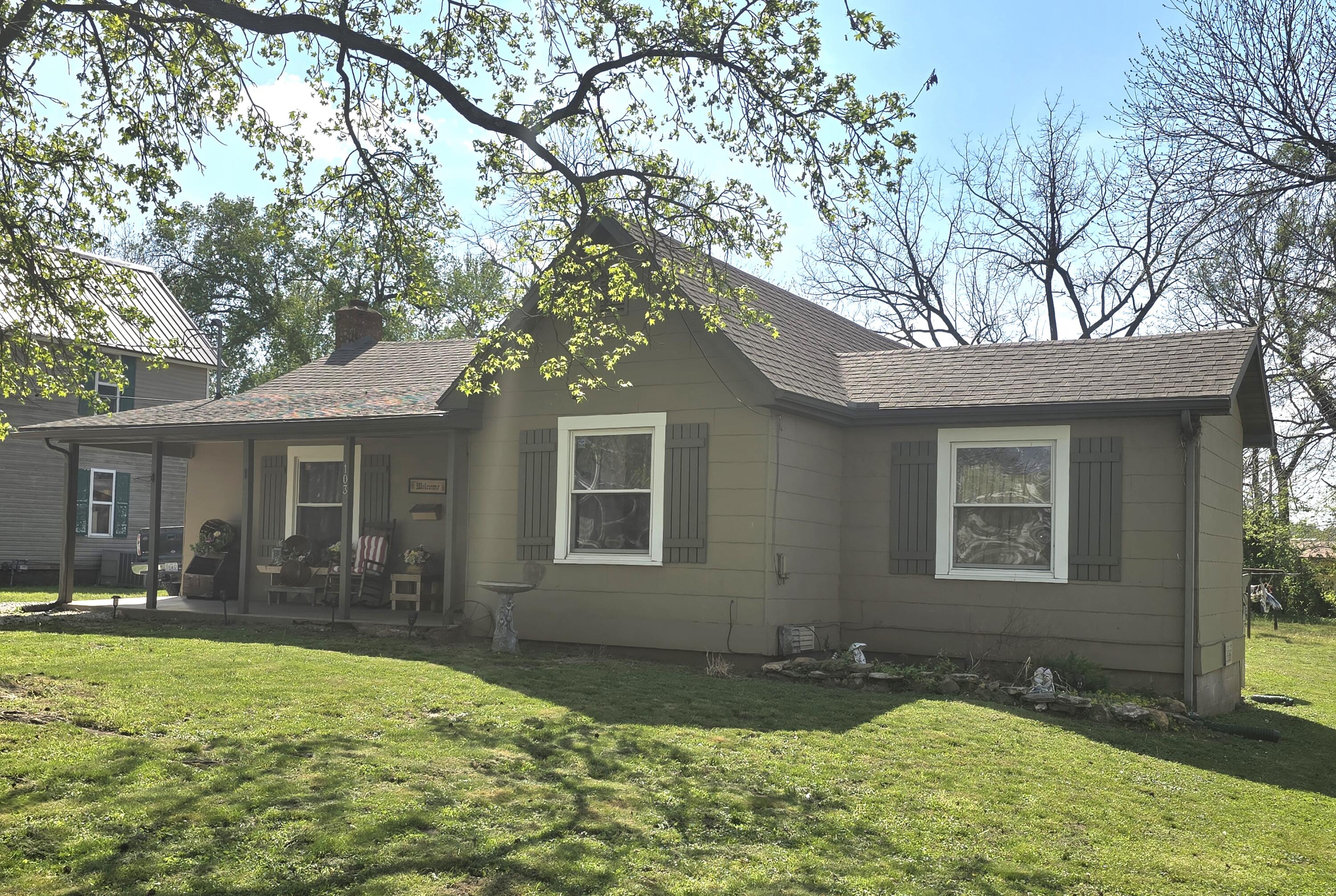 103 Mitchell Street Property Photo 23