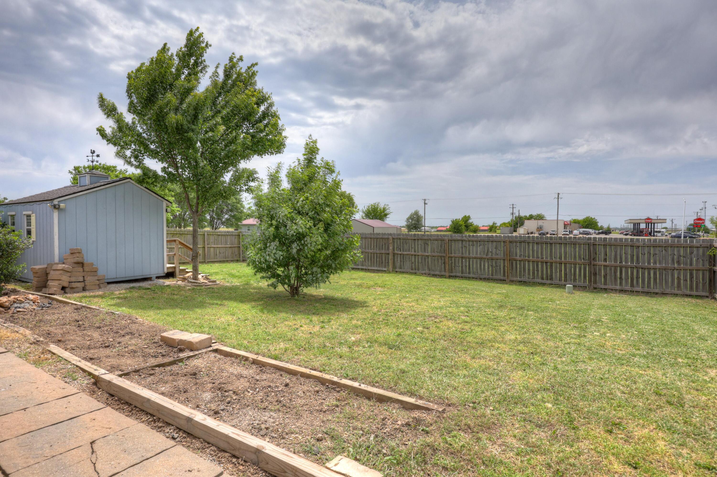 2020 South Jonathan Hunter Street Property Photo 9
