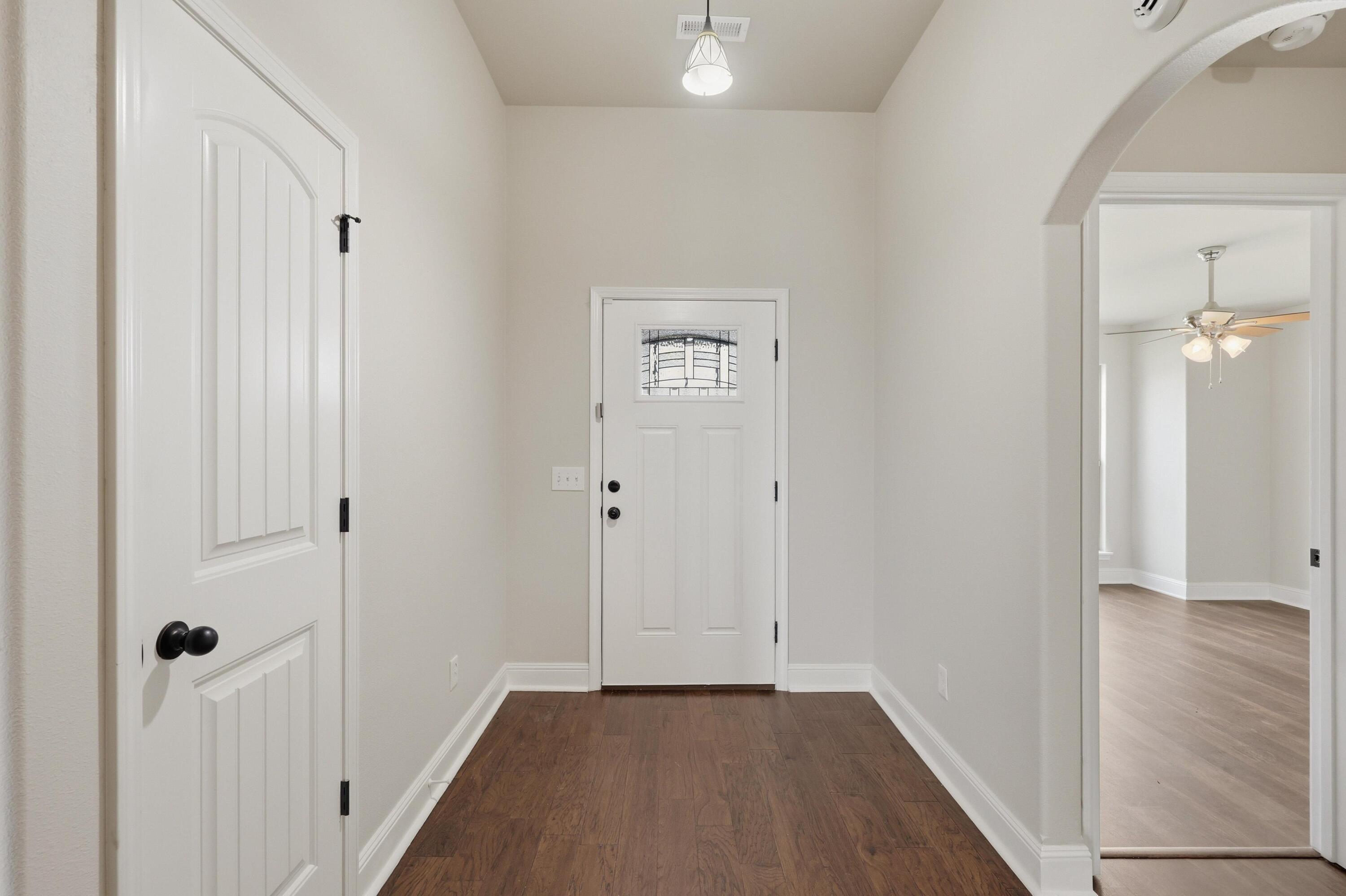2020 South Jonathan Hunter Street Property Photo 10