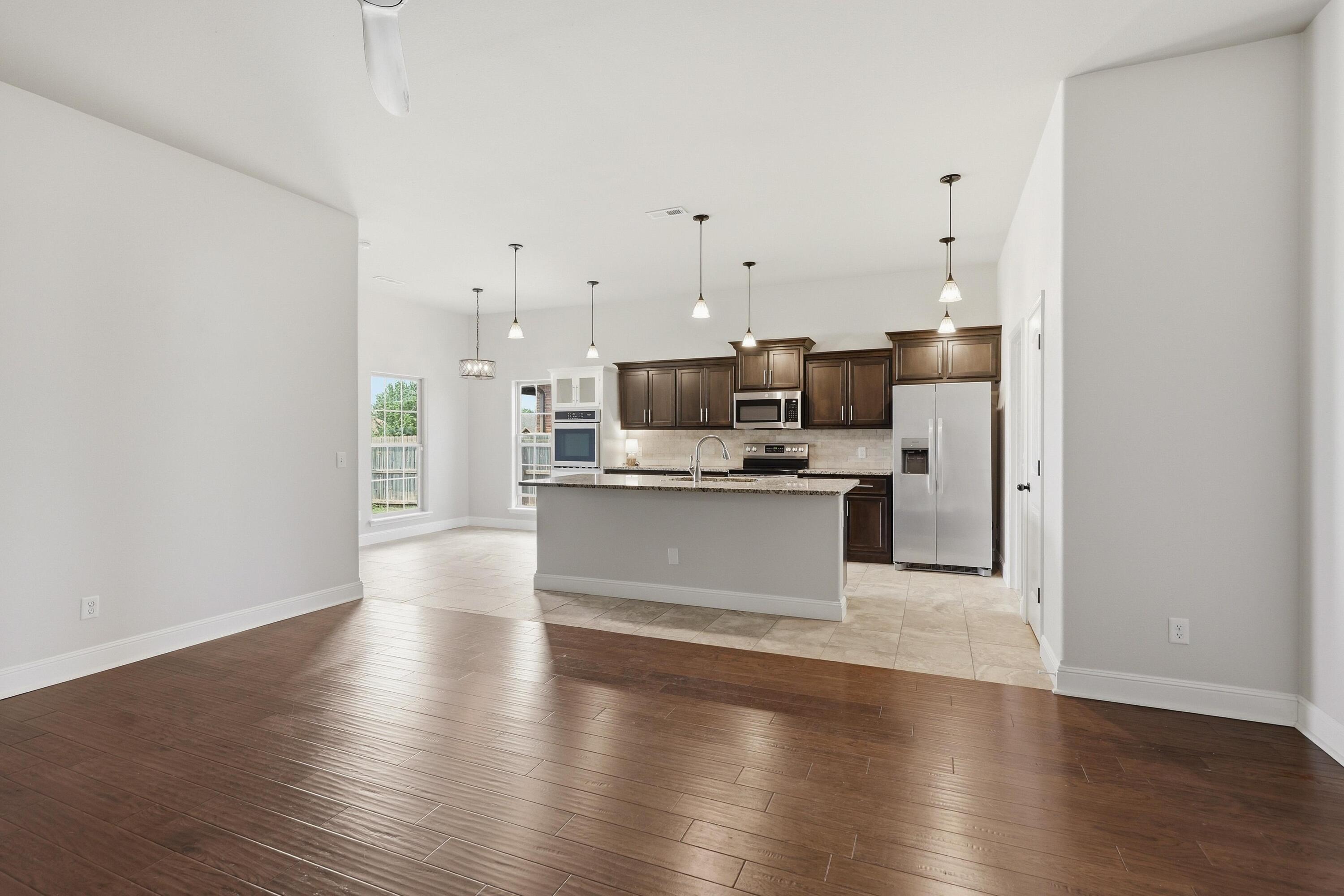 2020 South Jonathan Hunter Street Property Photo 13