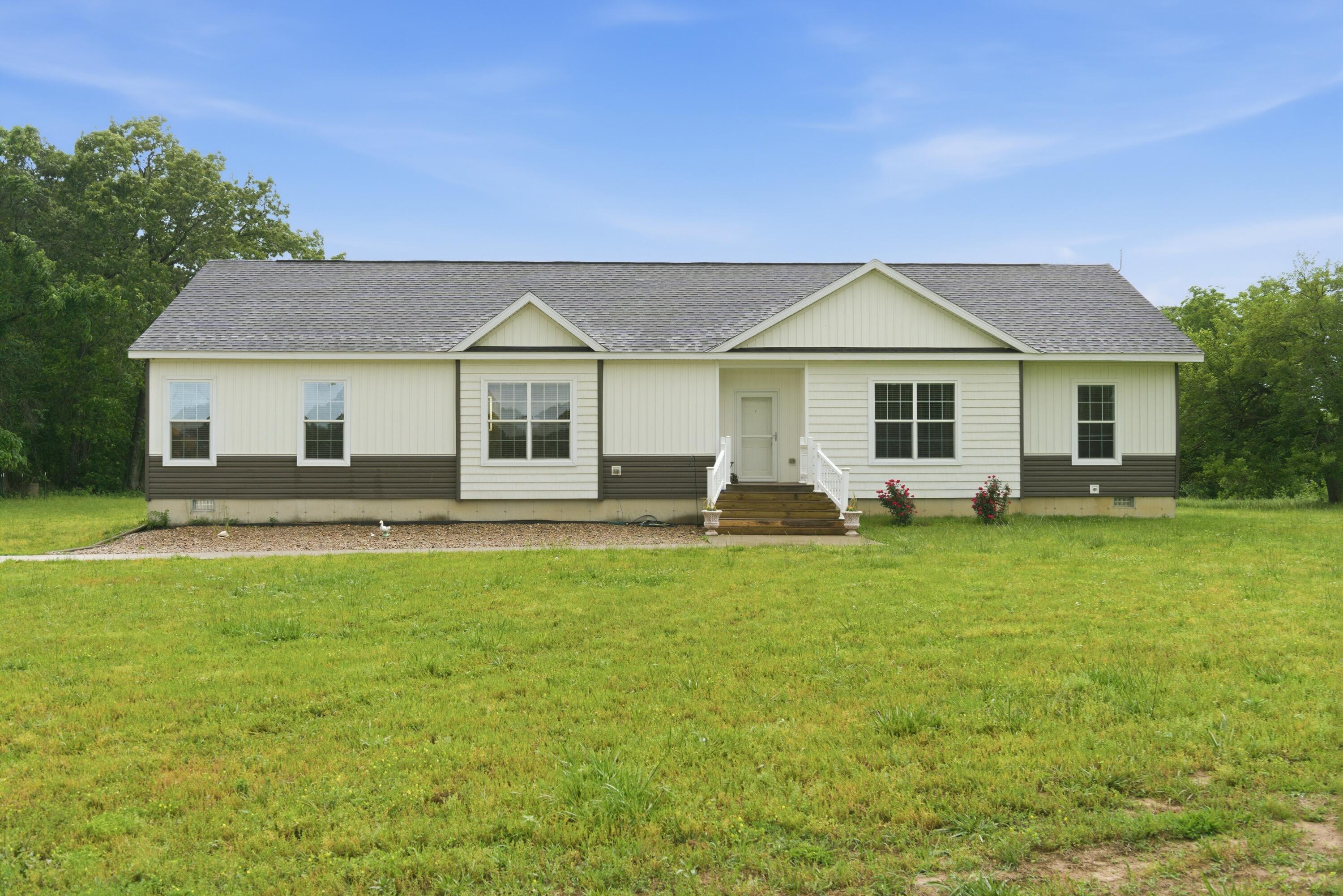 4146 South S 16th Road Property Photo 1