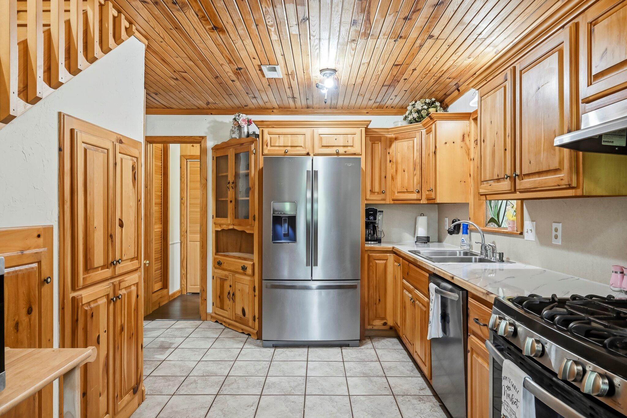 8490 West State Highway 248 Property Photo 21