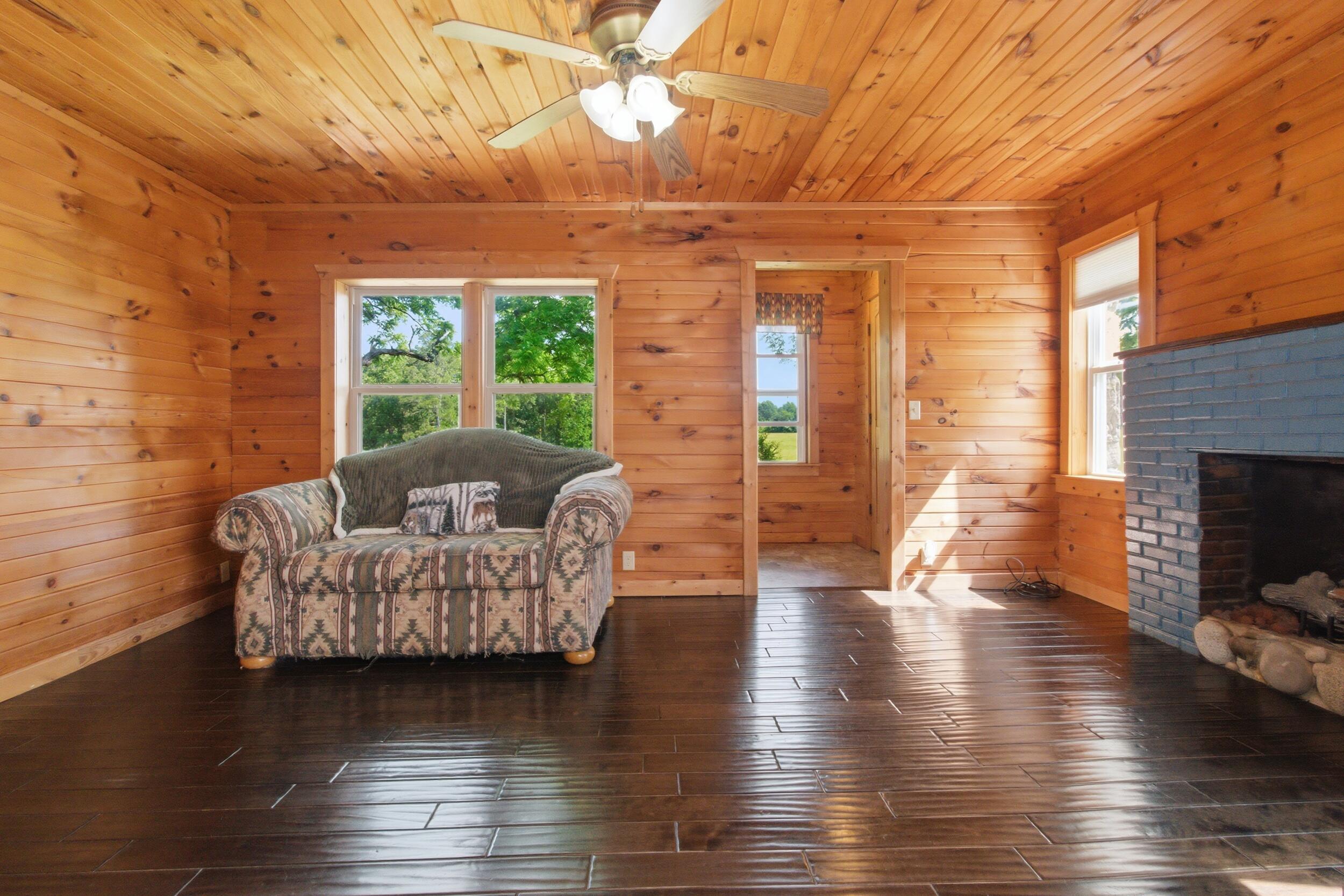 2886 County Road 382 Property Photo 5