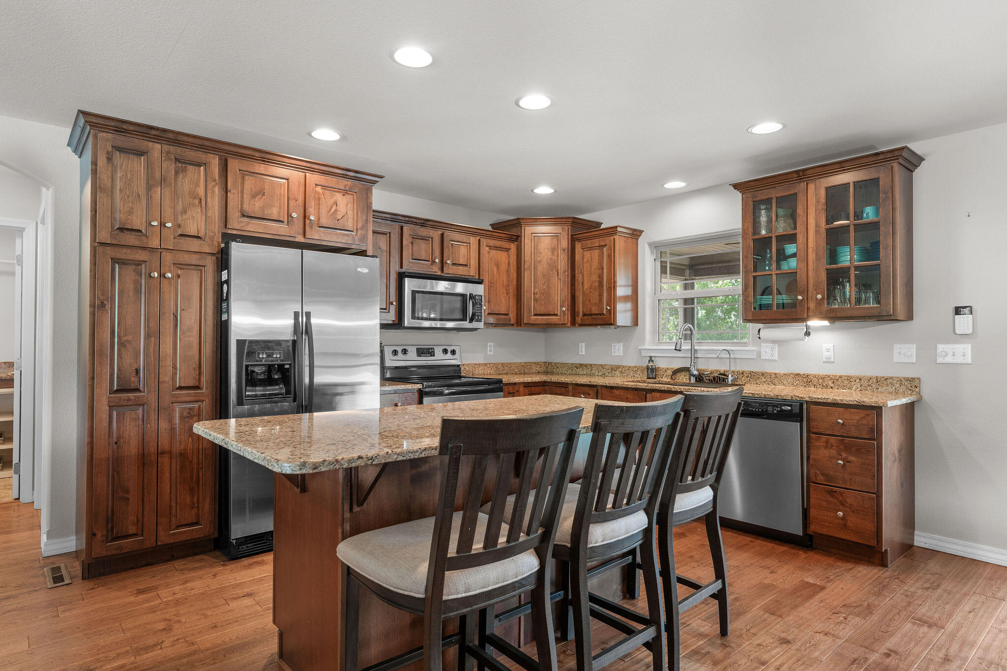 451 Uniqueville Lane Property Photo 10