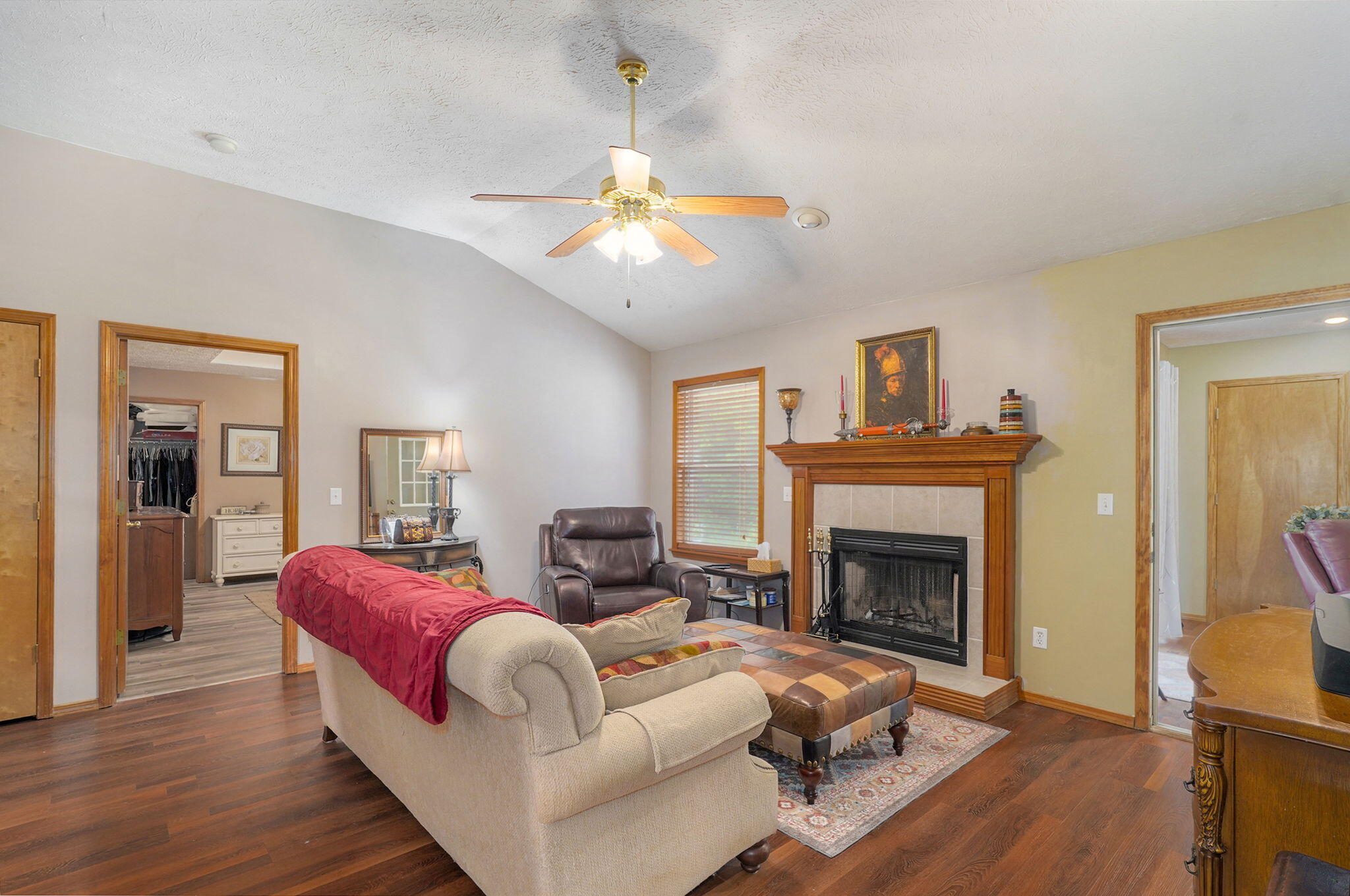 450 South Basswood Avenue Property Photo 7