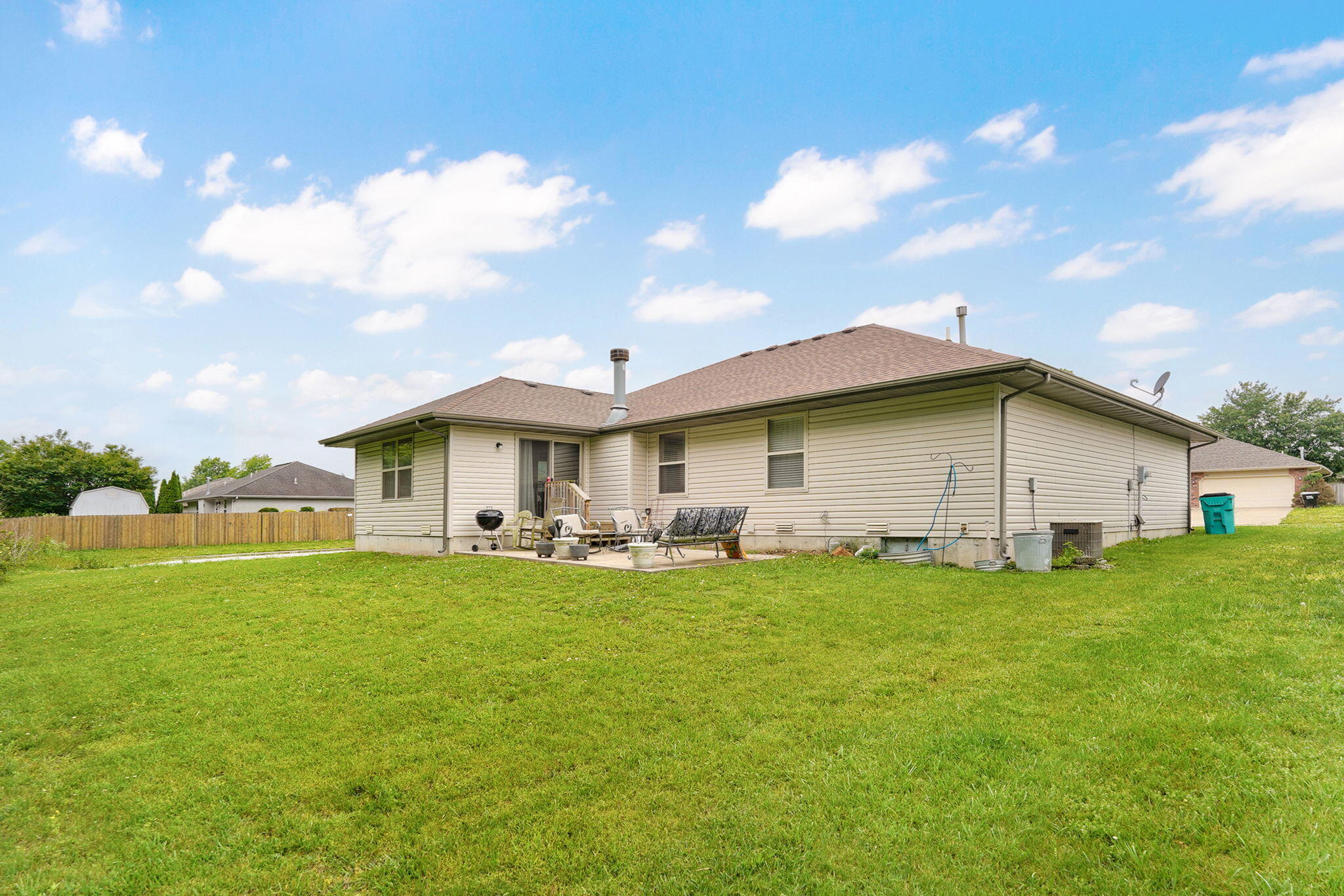 450 South Basswood Avenue Property Photo 25