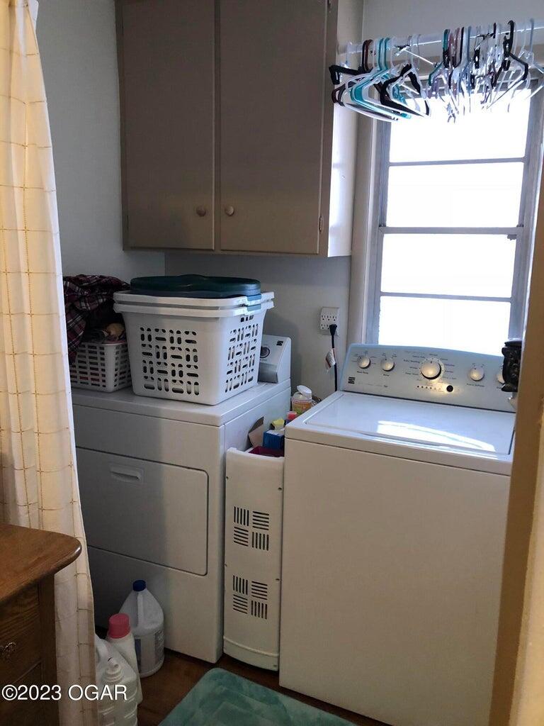 225 North Jackson Avenue Property Photo 13