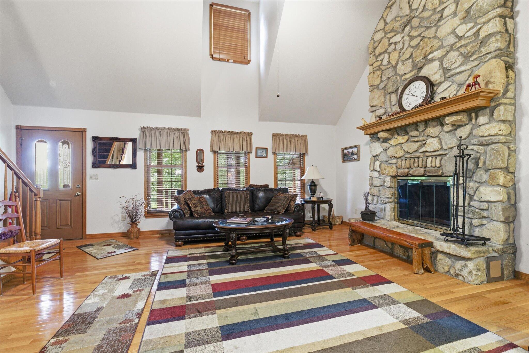 1150 Lake Point Road Property Photo 23