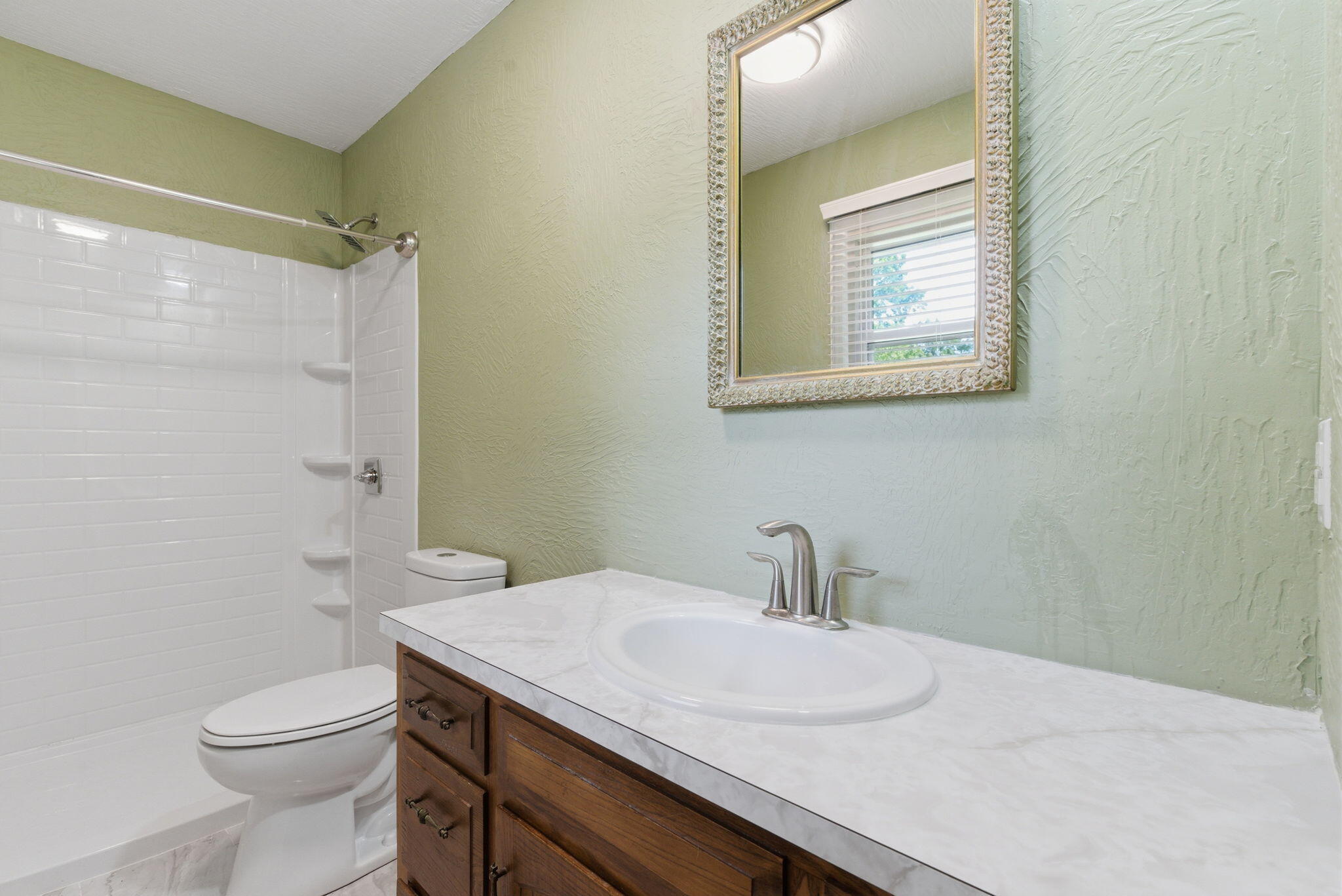 504 West Bell Street Property Photo 13