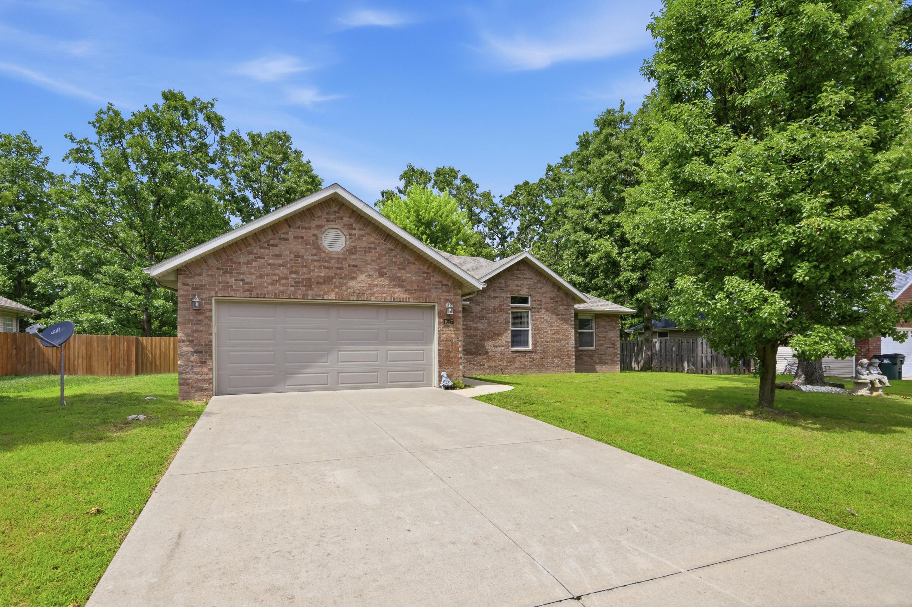 1027 Nickolas Street Property Photo 1