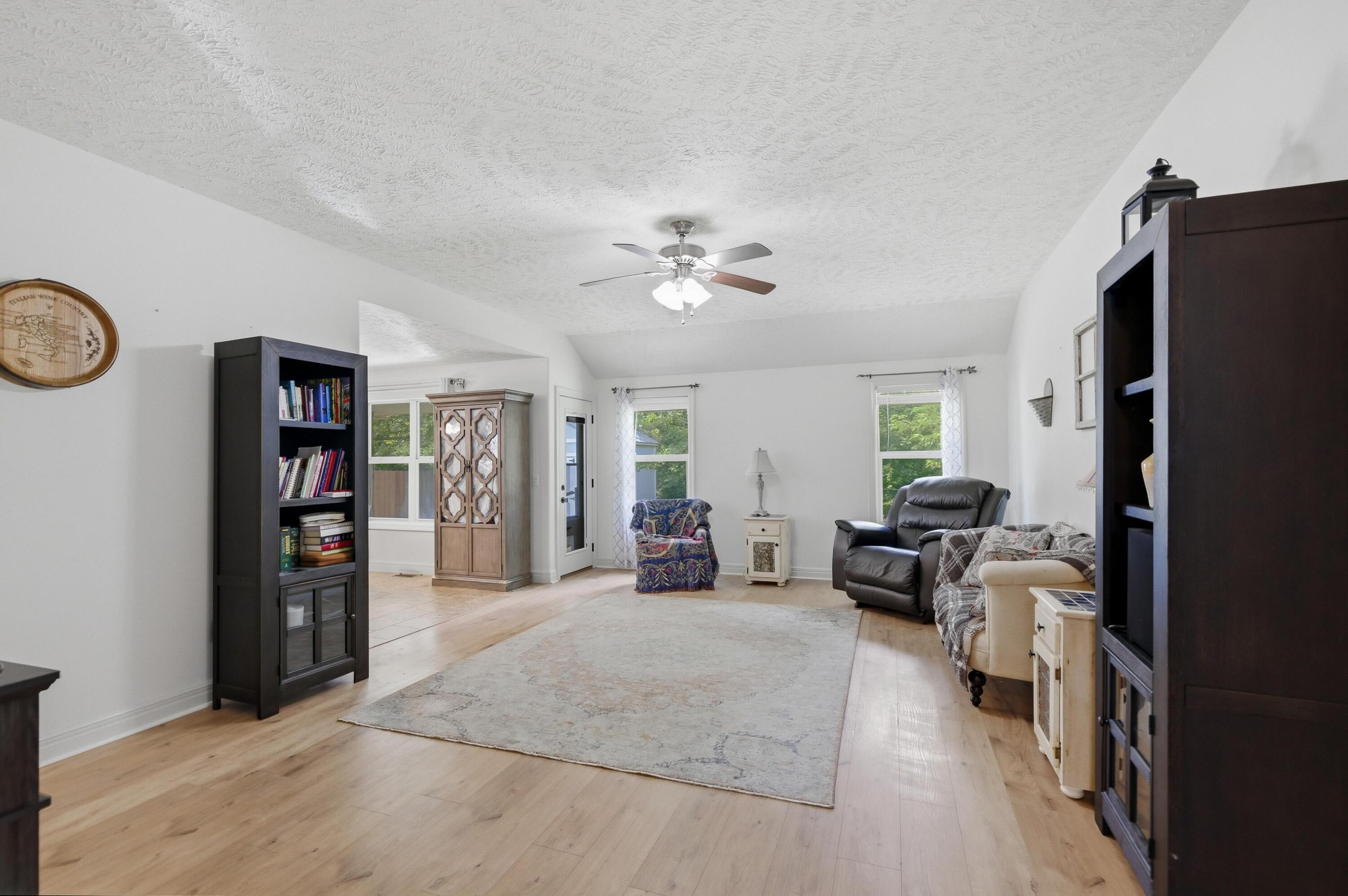 1027 Nickolas Street Property Photo 2